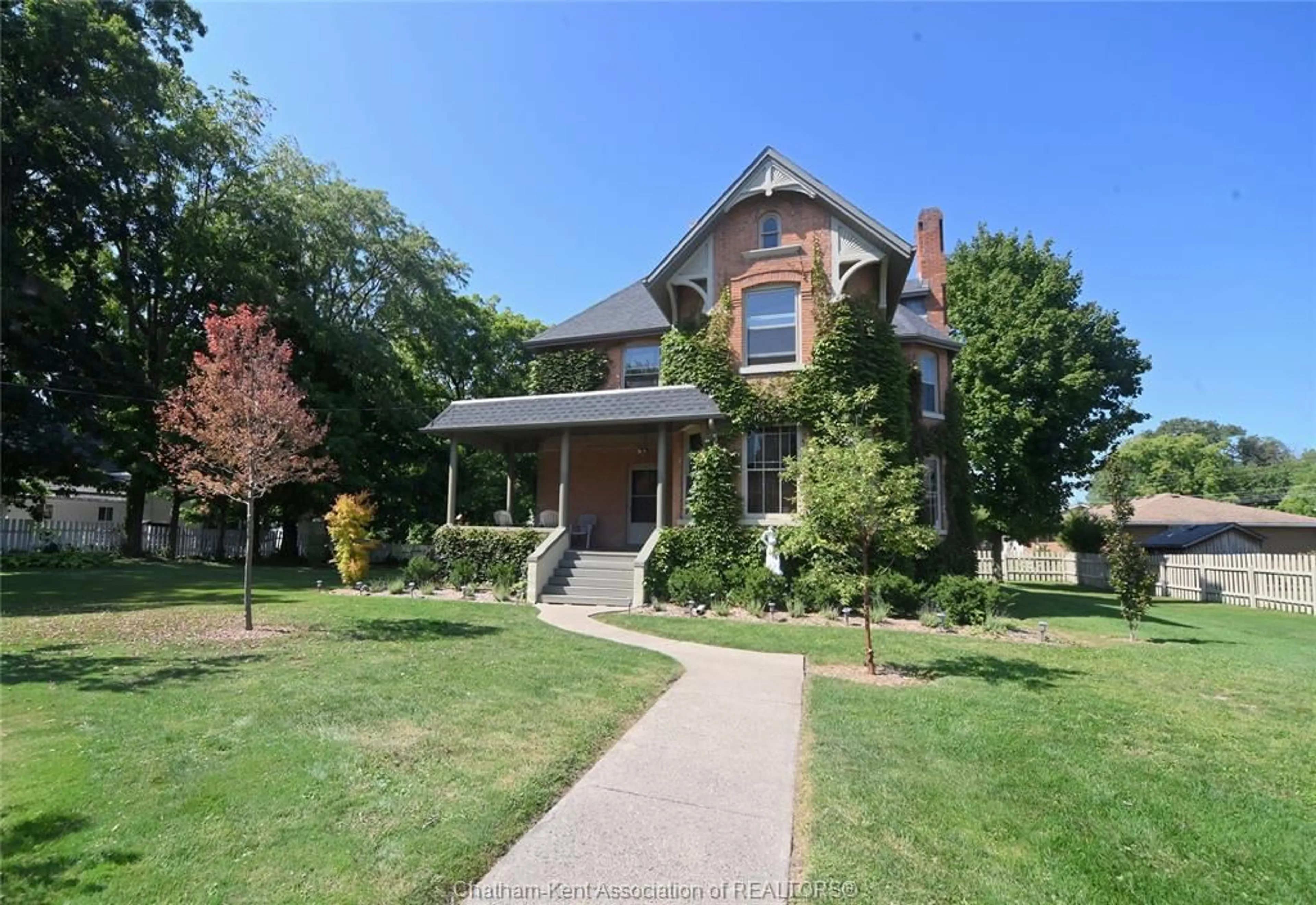 Home with brick exterior material, street for 4 Sherman St, Thamesville Ontario N0P 2K0