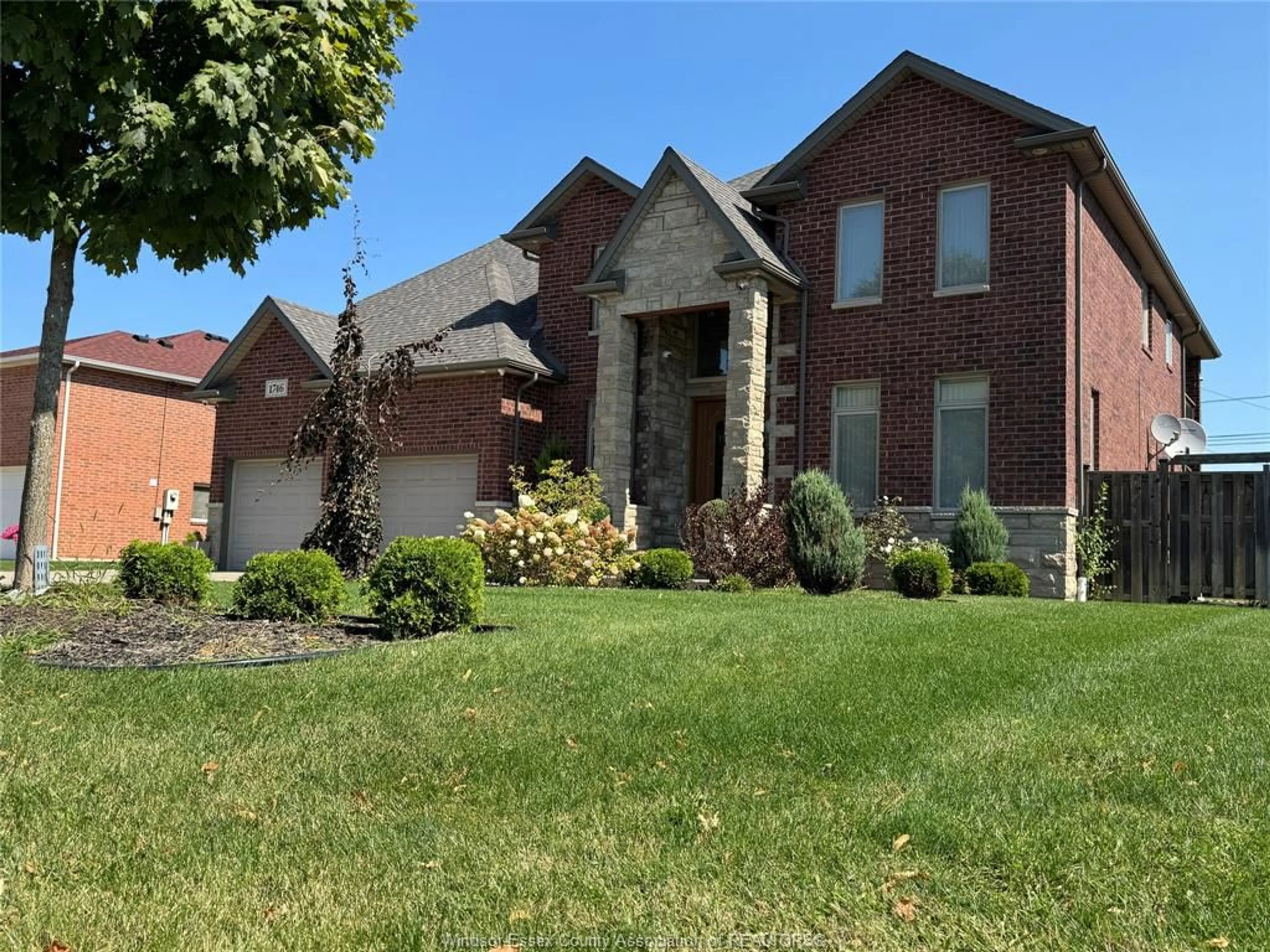 Home with brick exterior material, street for 1746 RANKIN, Windsor Ontario N9B 3W3