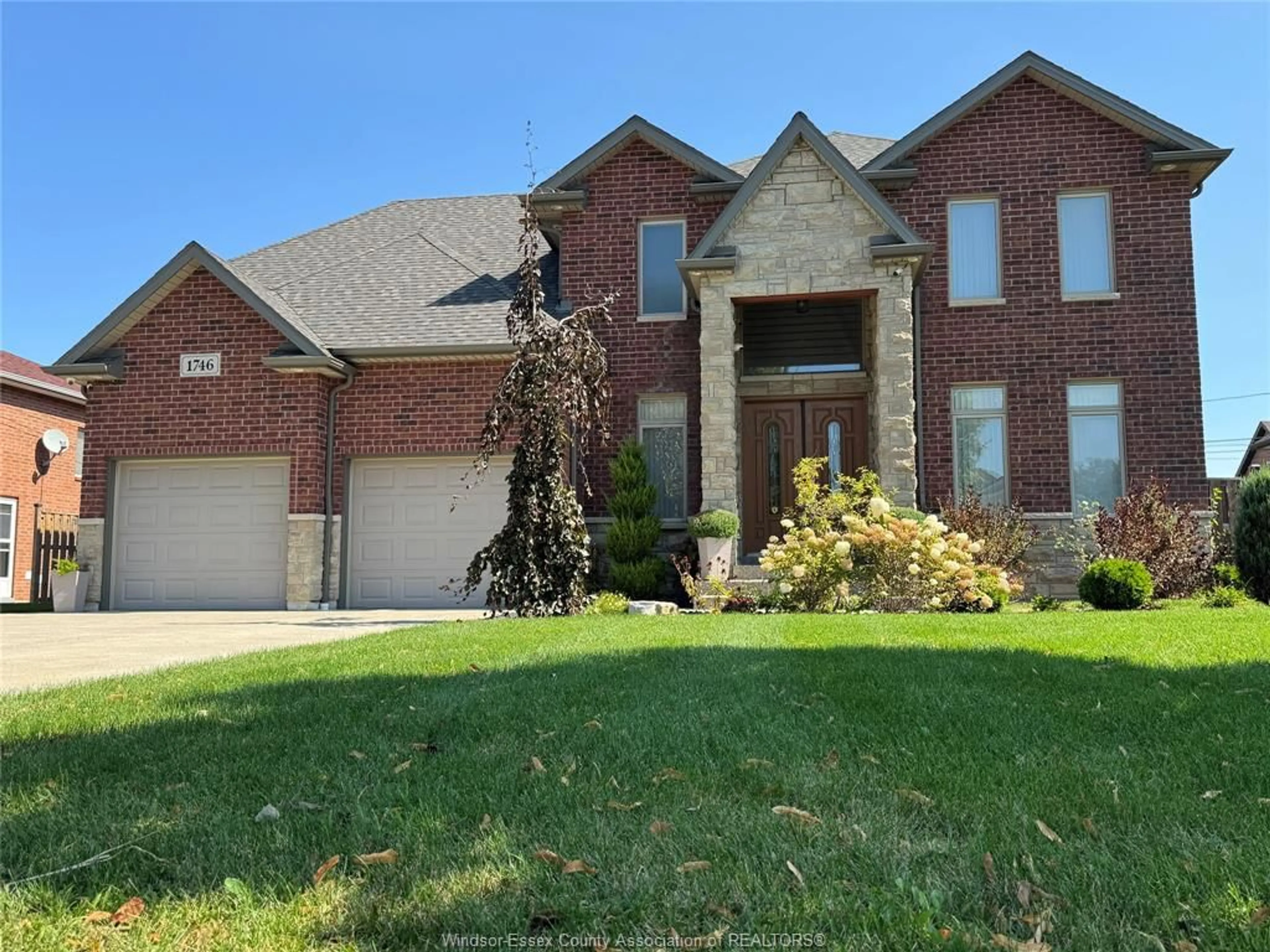 Home with brick exterior material, street for 1746 RANKIN, Windsor Ontario N9B 3W3