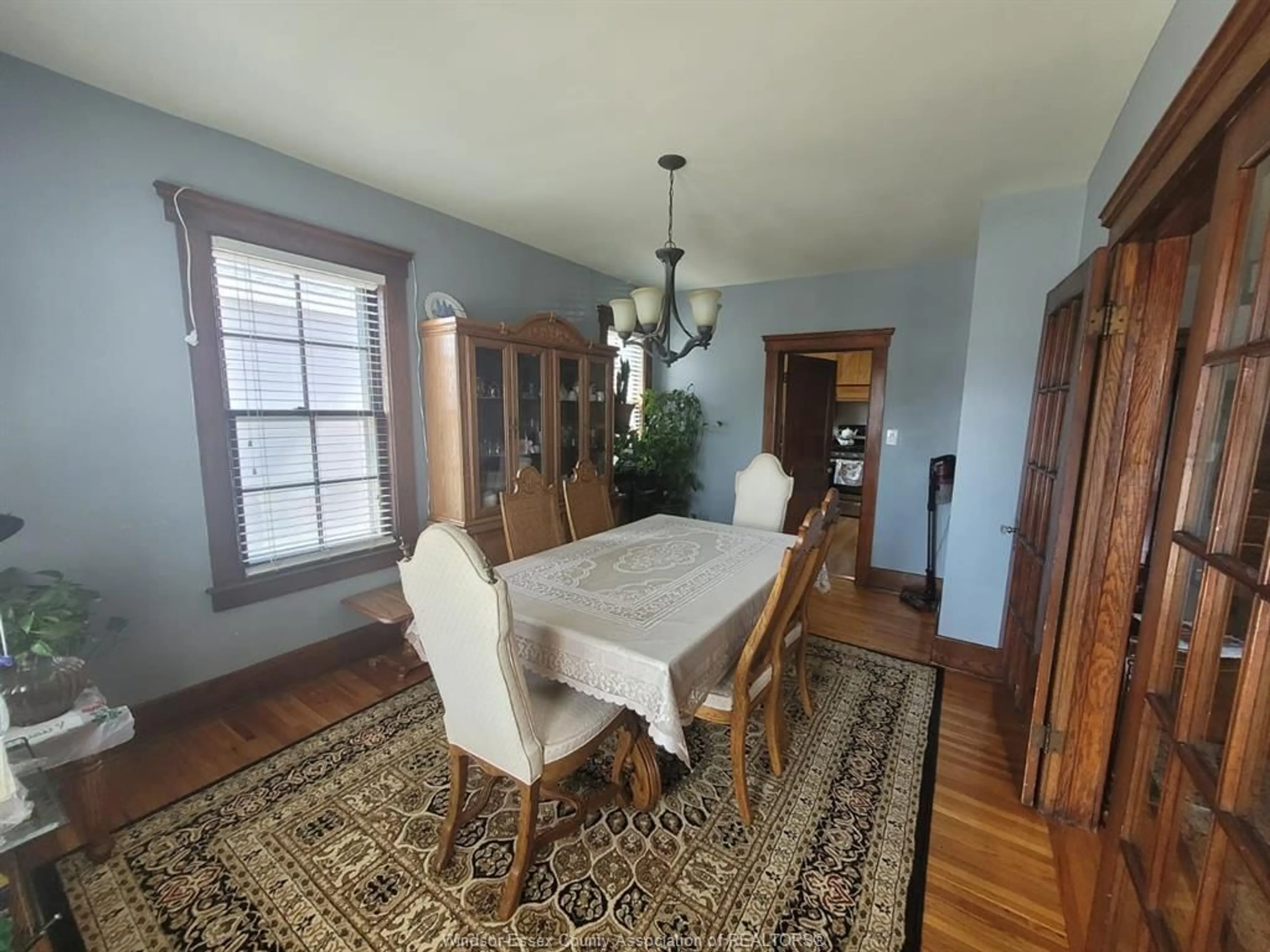 Dining room, wood/laminate floor for 156 GILES Blvd, Windsor Ontario N9A 4B9