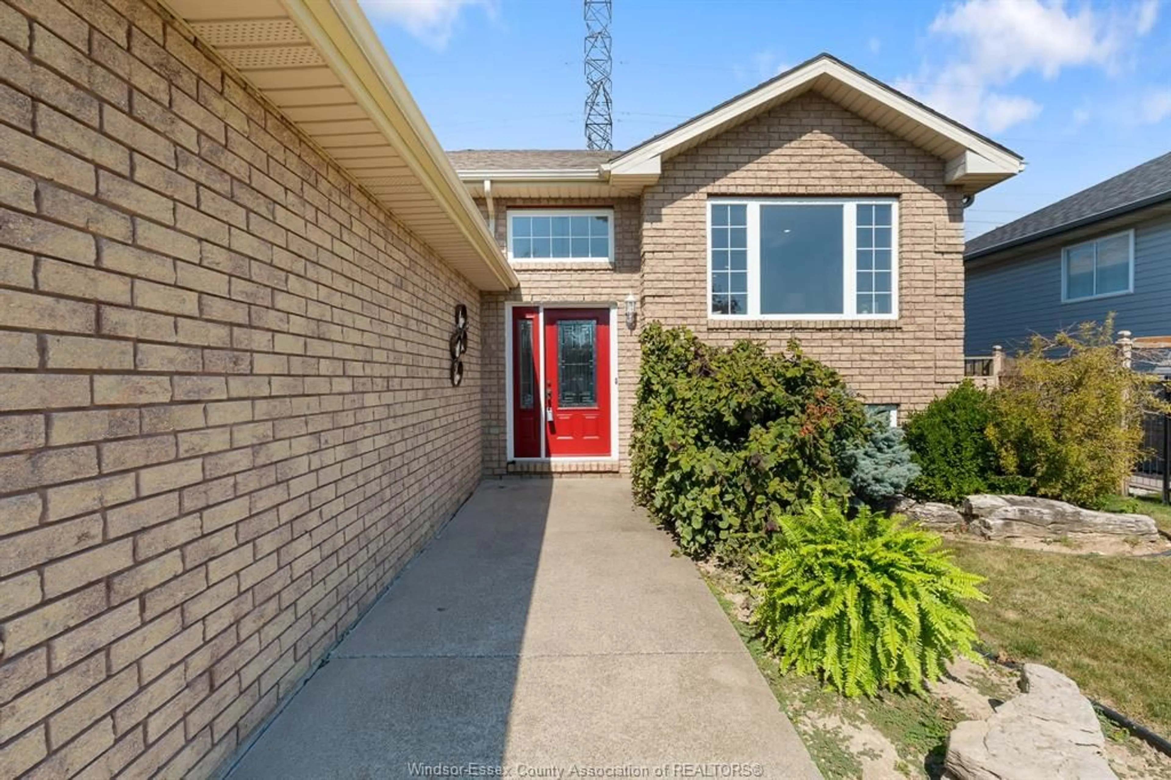 Home with brick exterior material, street for 6 Homestead Dr, Tilbury Ontario N0P 2L0