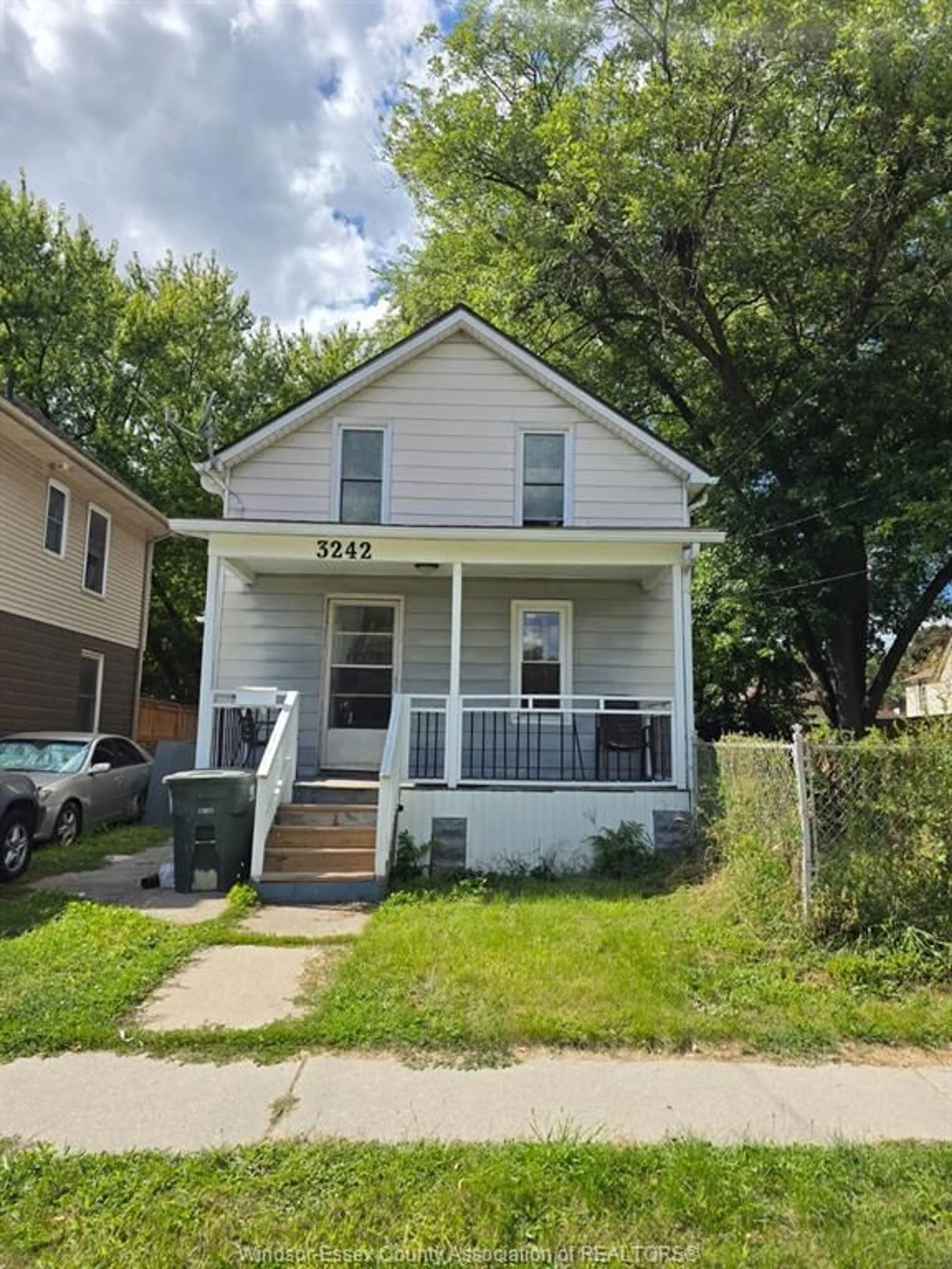 Home with vinyl exterior material, street for 3242 BABY St, Windsor Ontario N9C 1K5
