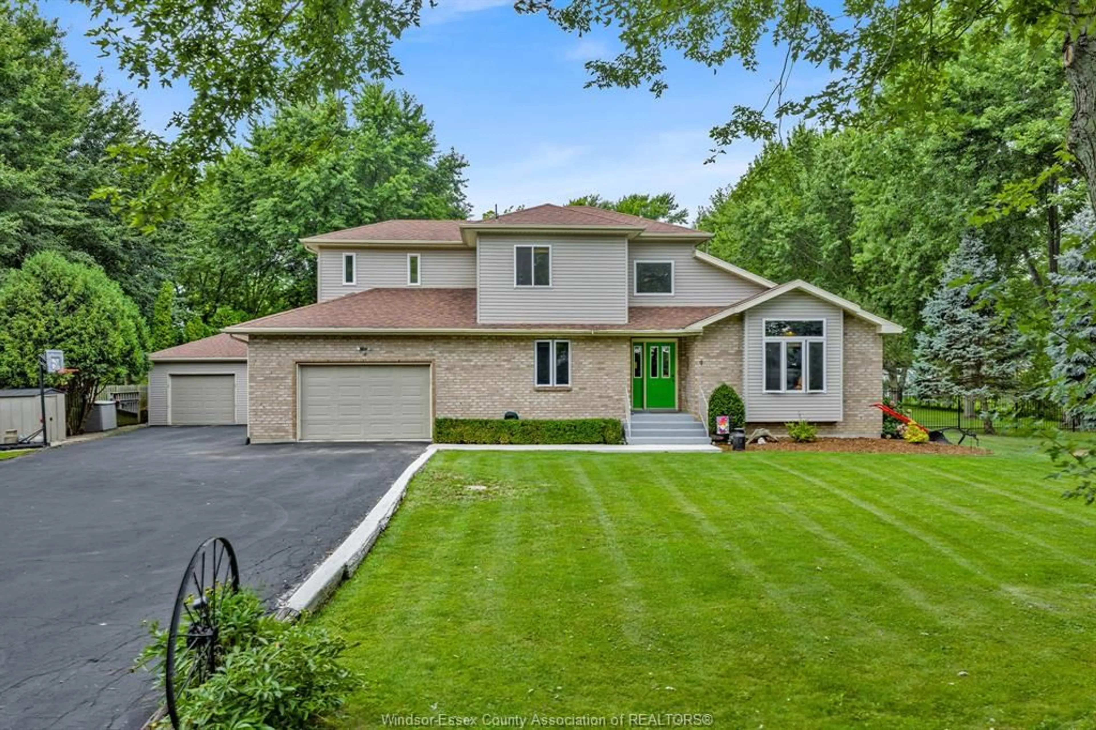 Home with brick exterior material, street for 9 ELLIS Rd, Leamington Ontario N8H 3V4