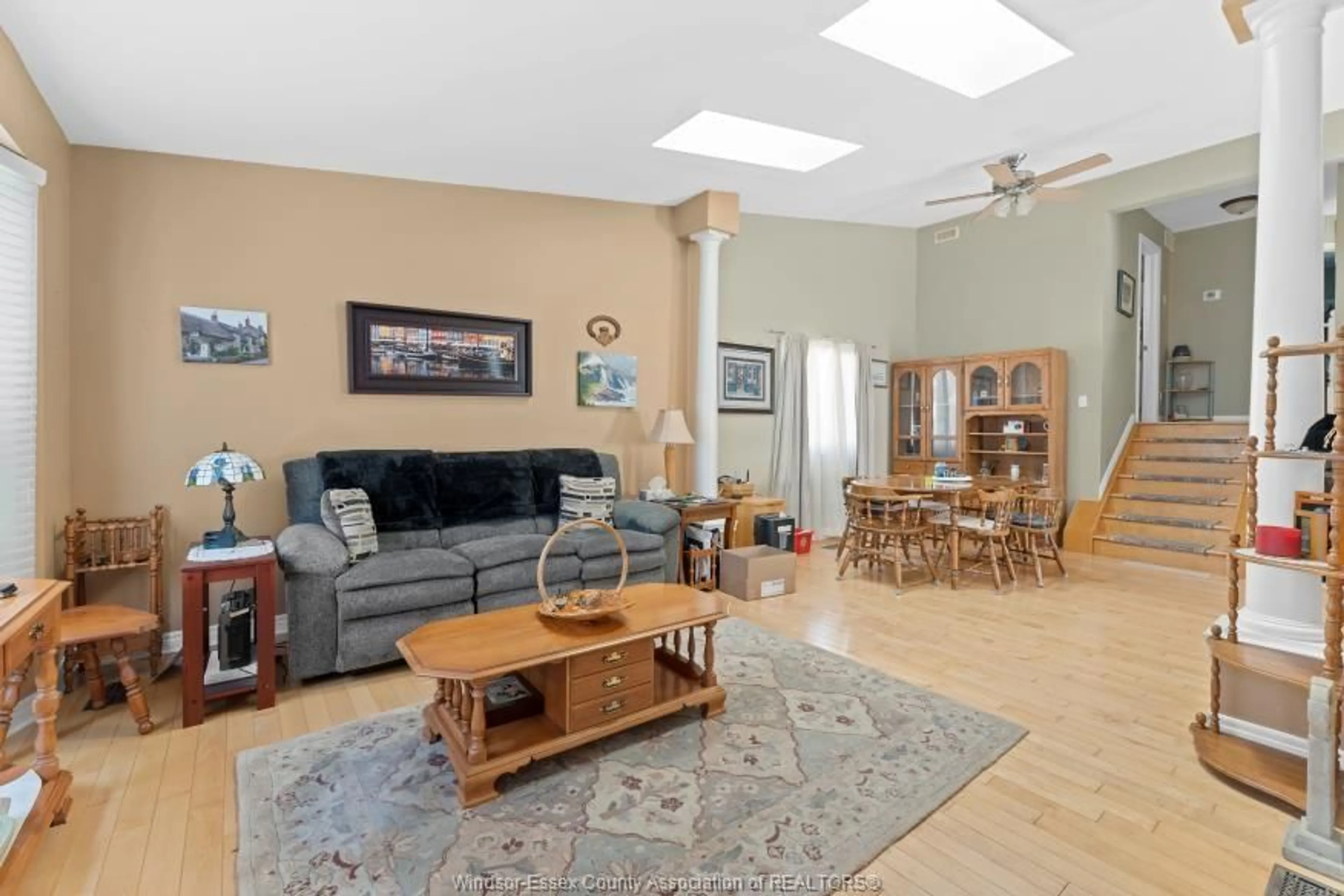 Living room with furniture, unknown for 316 MCLELLAN, Amherstburg Ontario N9V 4C6