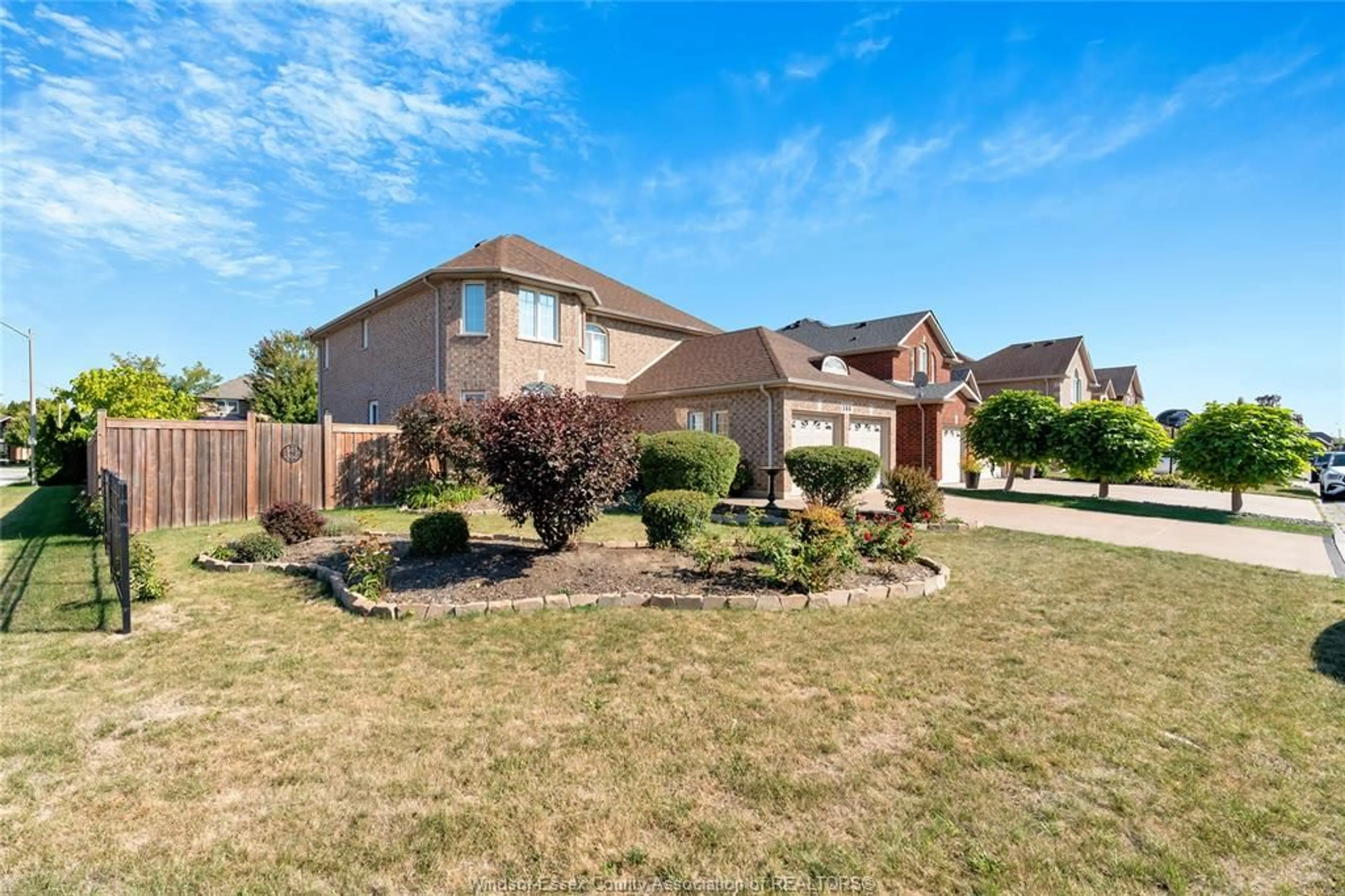 A pic from outside/outdoor area/front of a property/back of a property/a pic from drone, street for 144 SHADY SPRING Cres, Lakeshore Ontario N9K 1E7