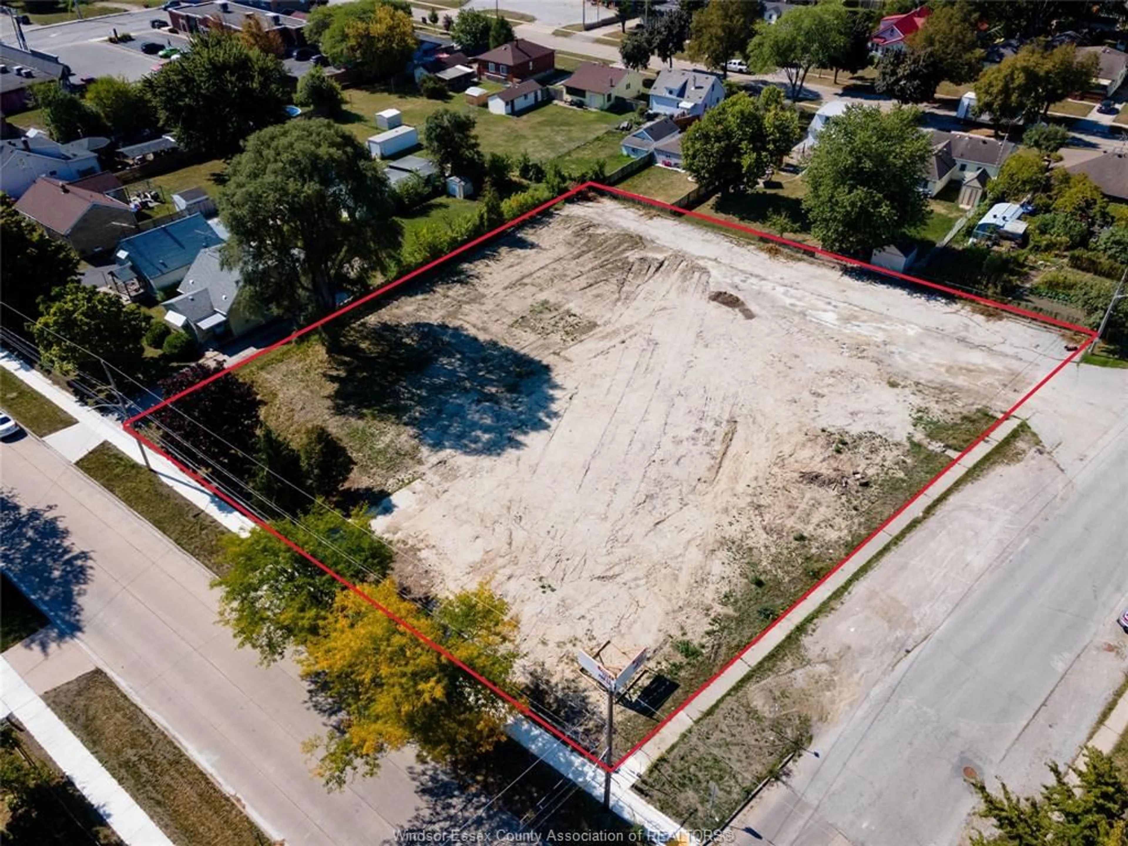 A pic from outside/outdoor area/front of a property/back of a property/a pic from drone, unknown for 2003-2015 BALFOUR Blvd, Windsor Ontario N8T 2S6
