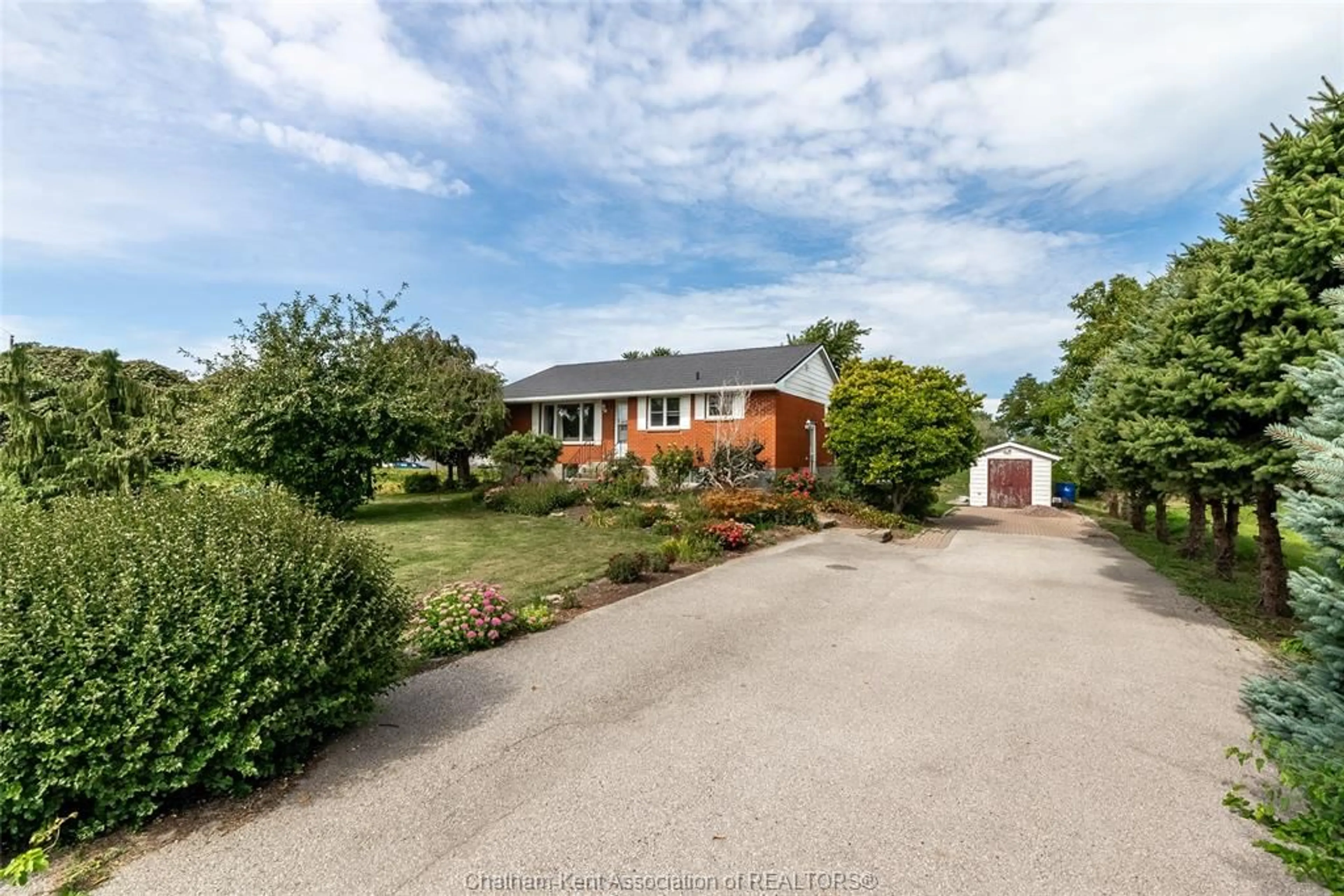 A pic from outside/outdoor area/front of a property/back of a property/a pic from drone, street for 5823 Tecumseh Line, Chatham-Kent Ontario N0P 2L0