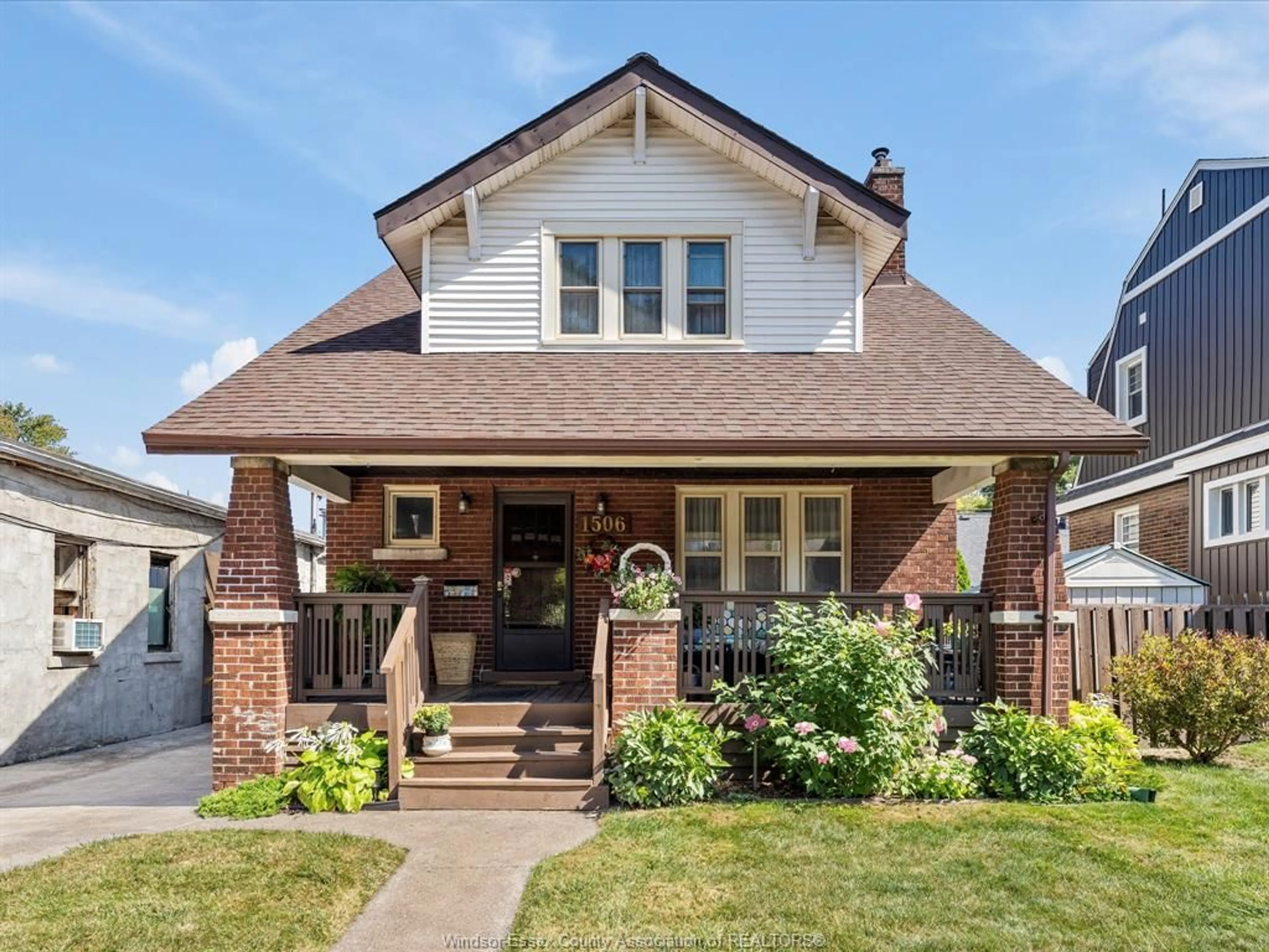 Home with brick exterior material, street for 1506 YORK, Windsor Ontario N8X 1W4
