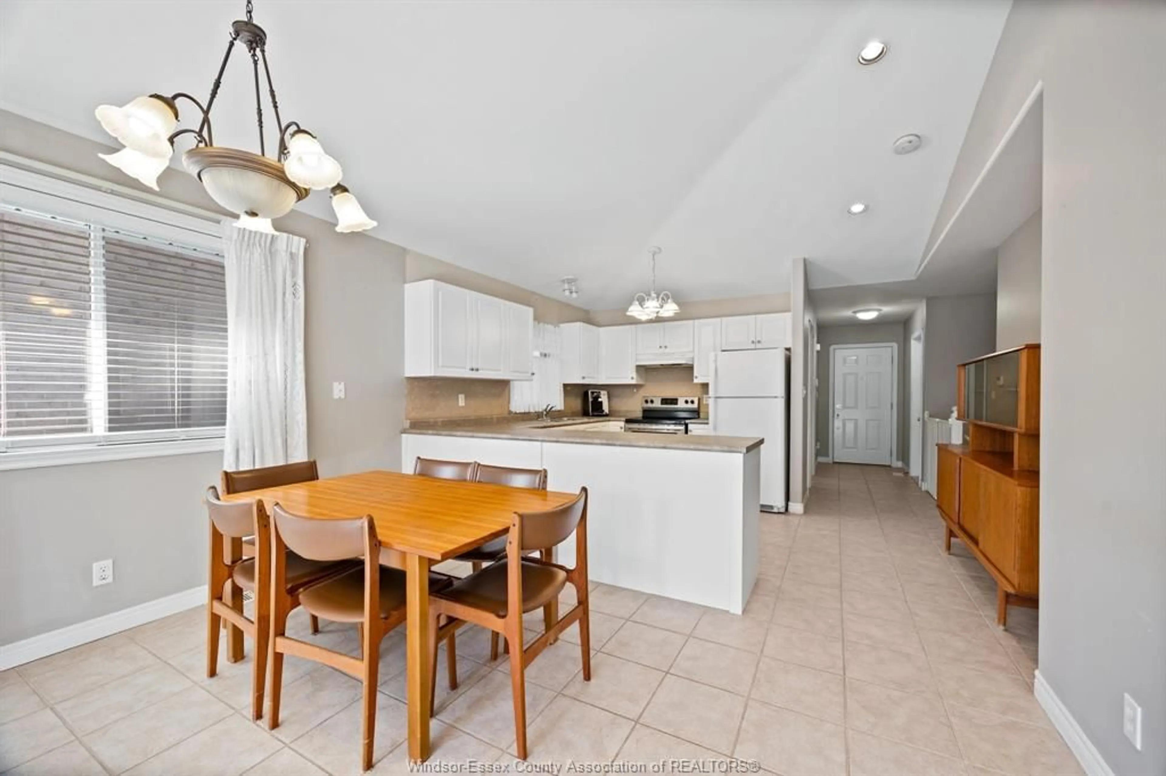 Open concept kitchen, ceramic/tile floor for 1720 KIRKLAND, Windsor Ontario N8P 1L9