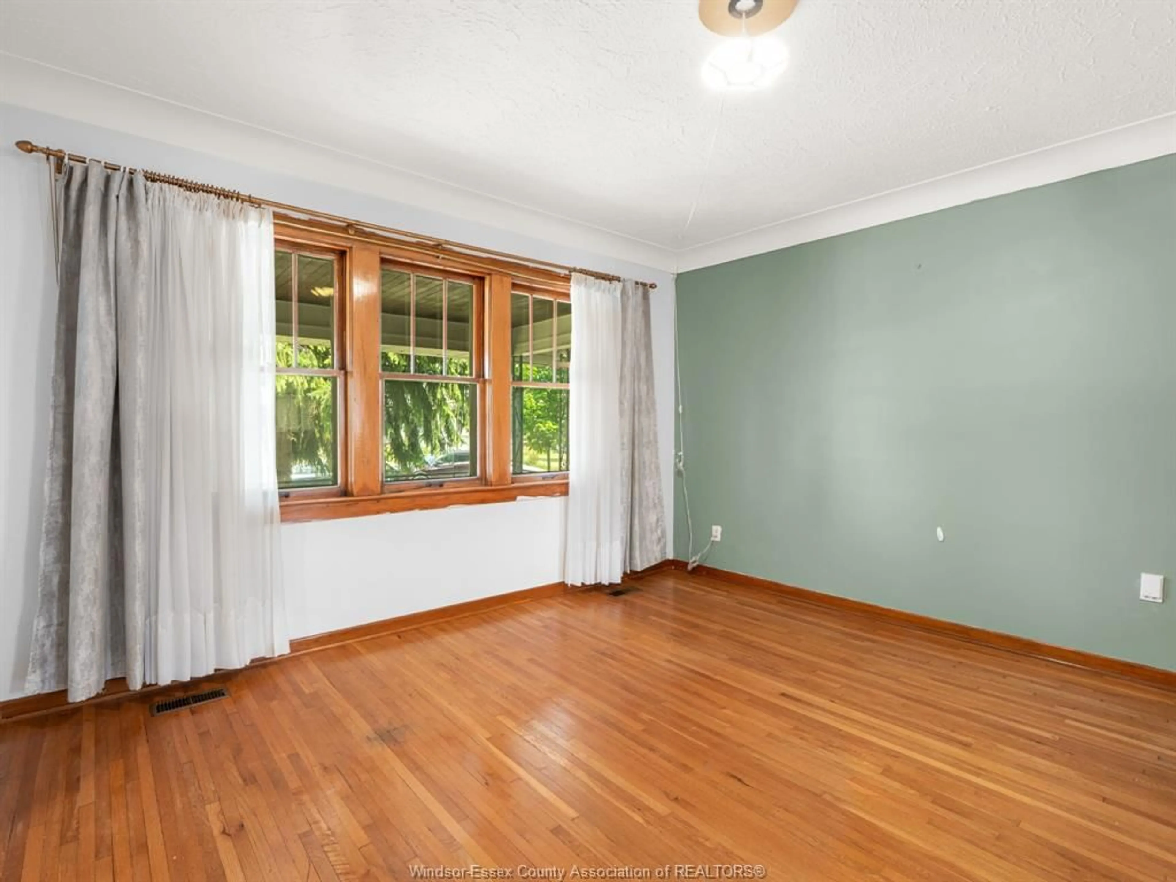 A pic of a room for 1481 BENJAMIN, Windsor Ontario N8X 4N2