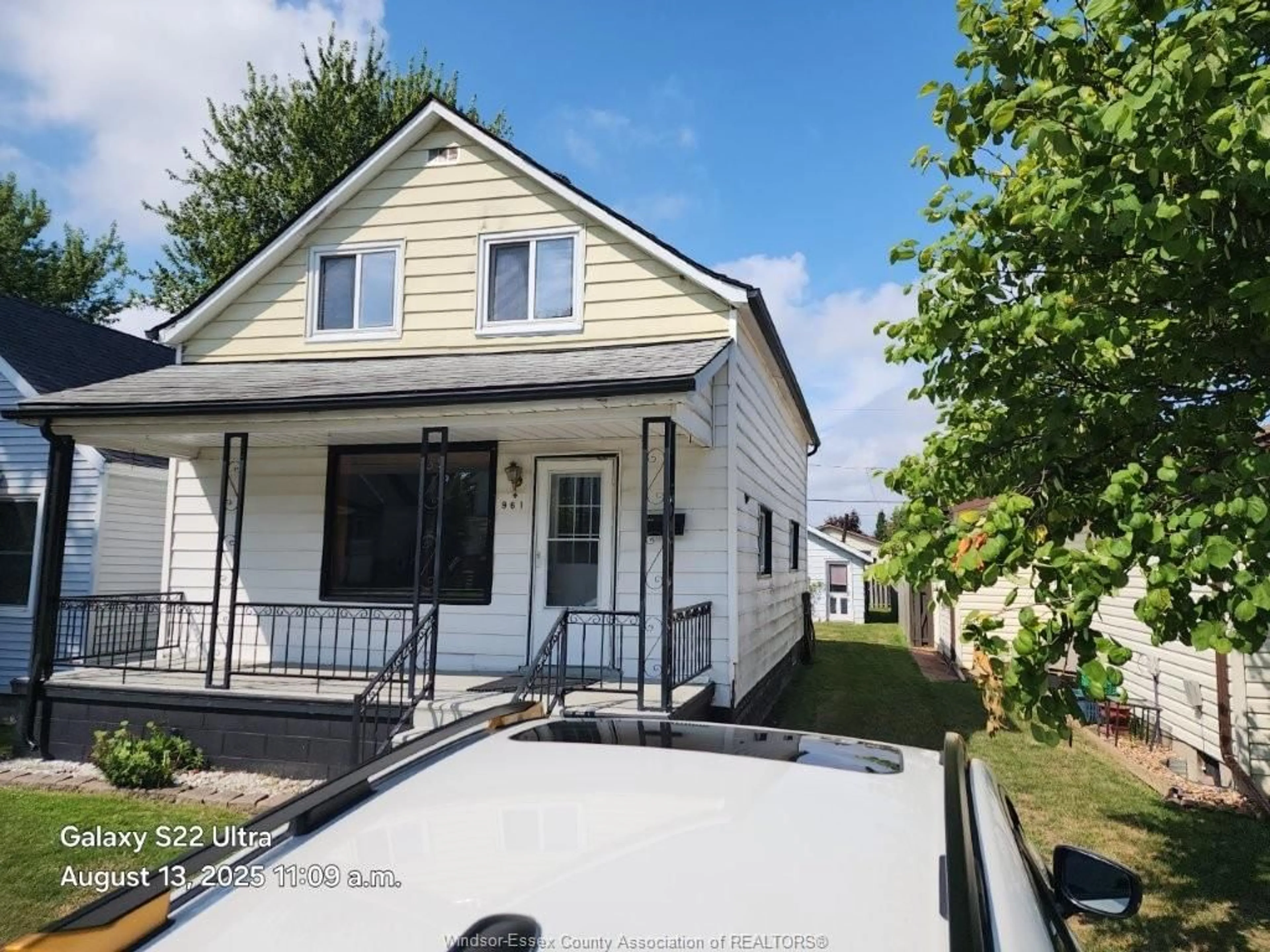 A pic from outside/outdoor area/front of a property/back of a property/a pic from drone, street for 961 ST. PIERRE, Tecumseh Ontario N8N 1Z7