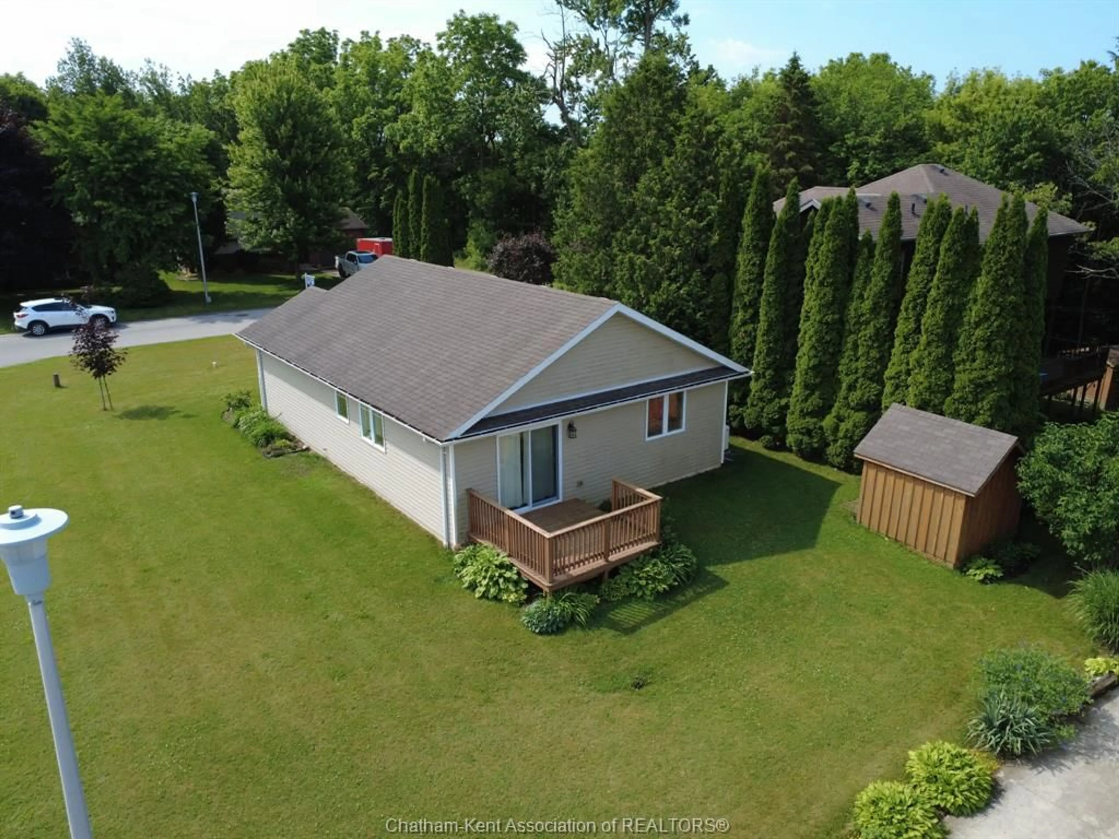 A pic from outside/outdoor area/front of a property/back of a property/a pic from drone, unknown for 23 Kyle Dr, Ridgetown Ontario N0P 2C0