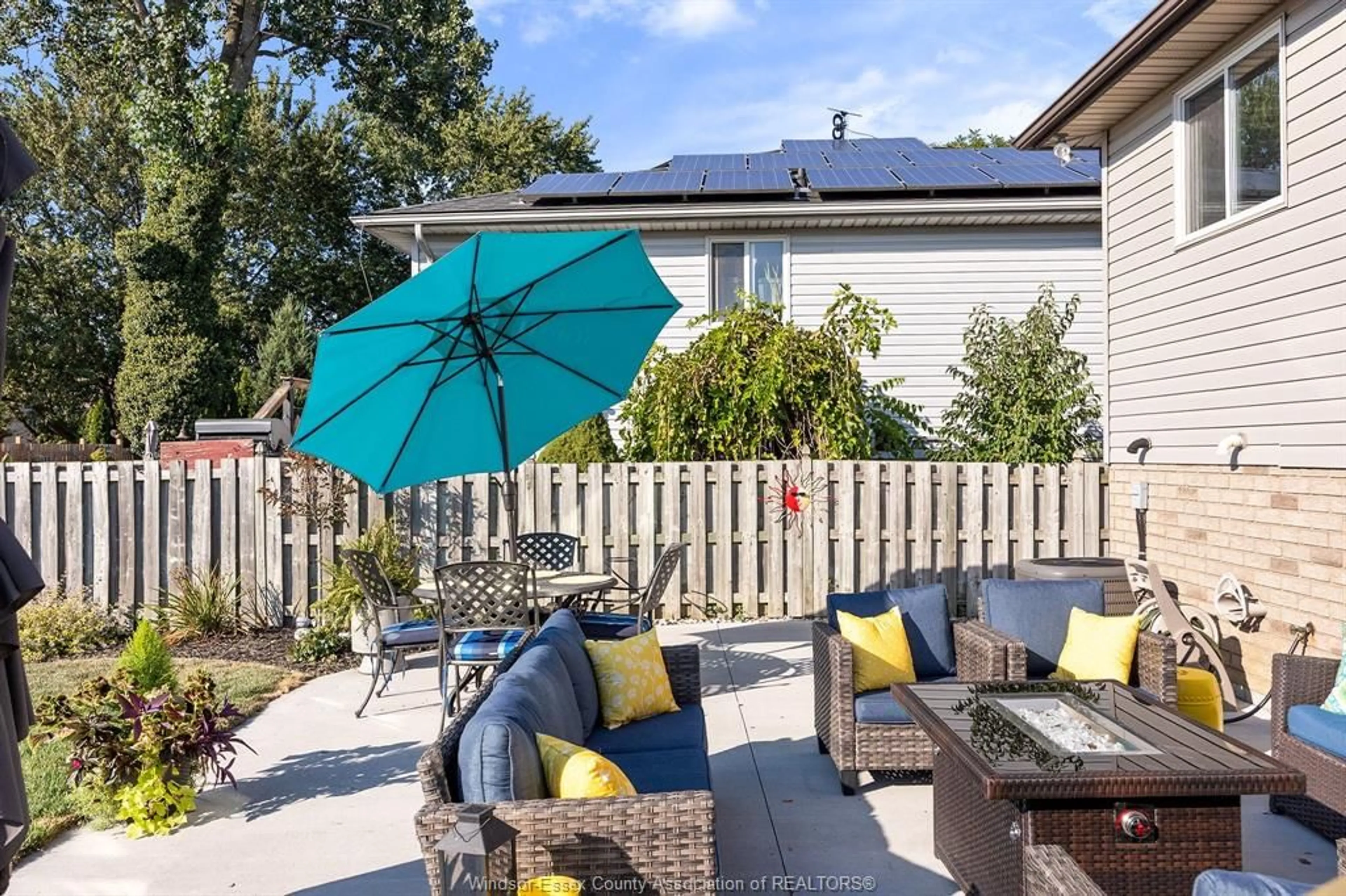 Patio, street for 4279 MARLO Cres, Windsor Ontario N9G 2Y6