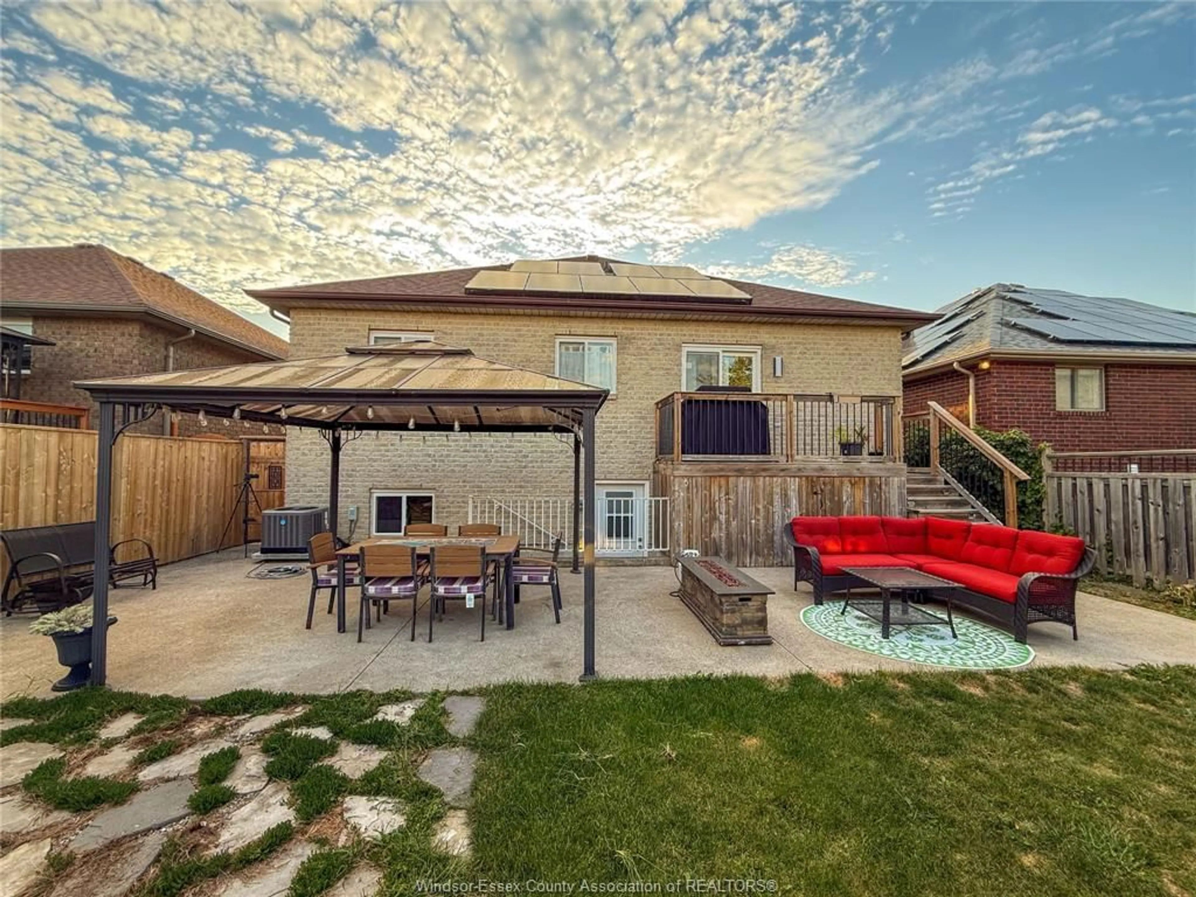 Patio, street for 4892 BARCELONA Cres, Windsor Ontario N9G 3G1