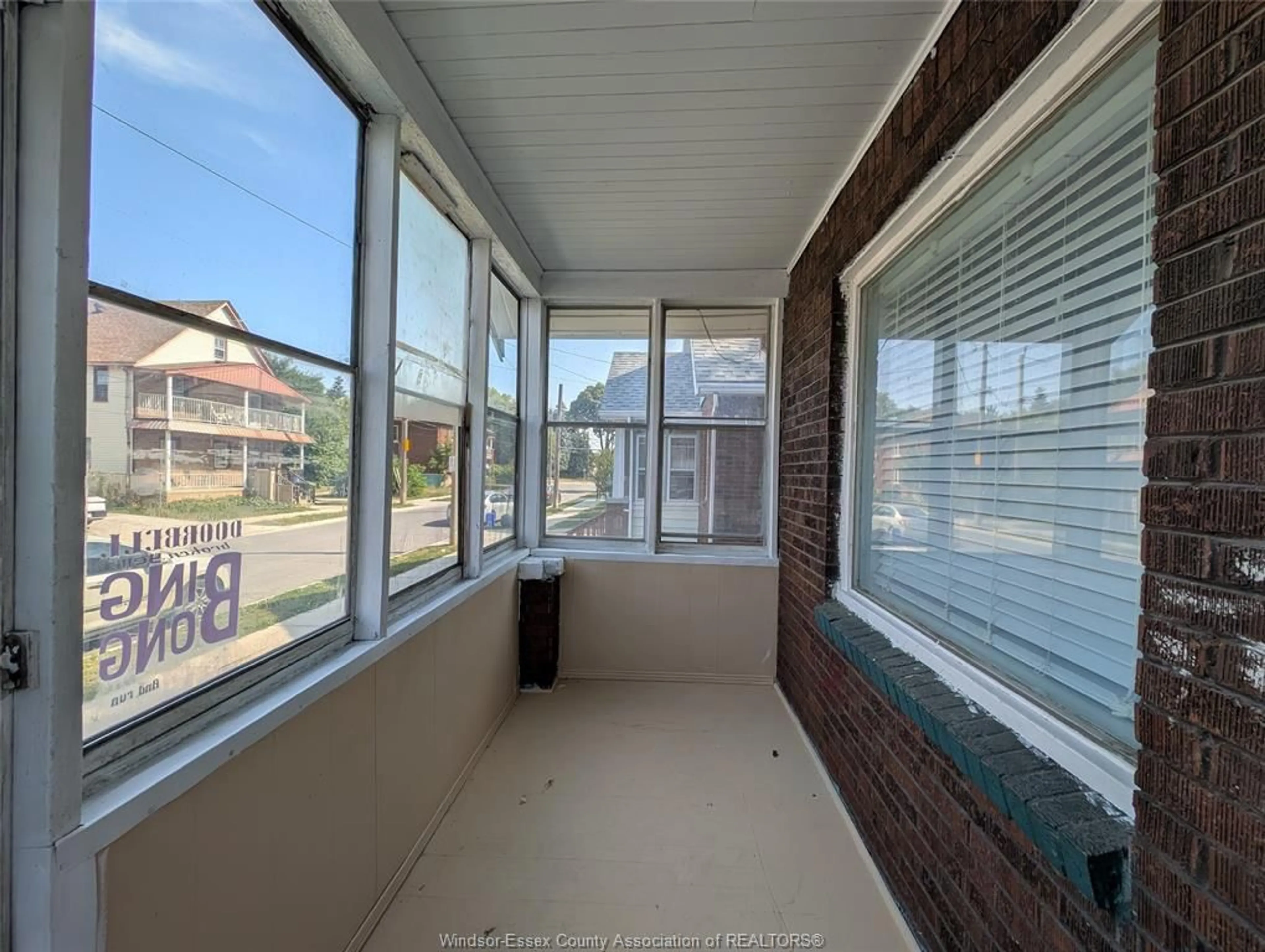 Unknown for 1781 ROONEY, Windsor Ontario N9B 1L3