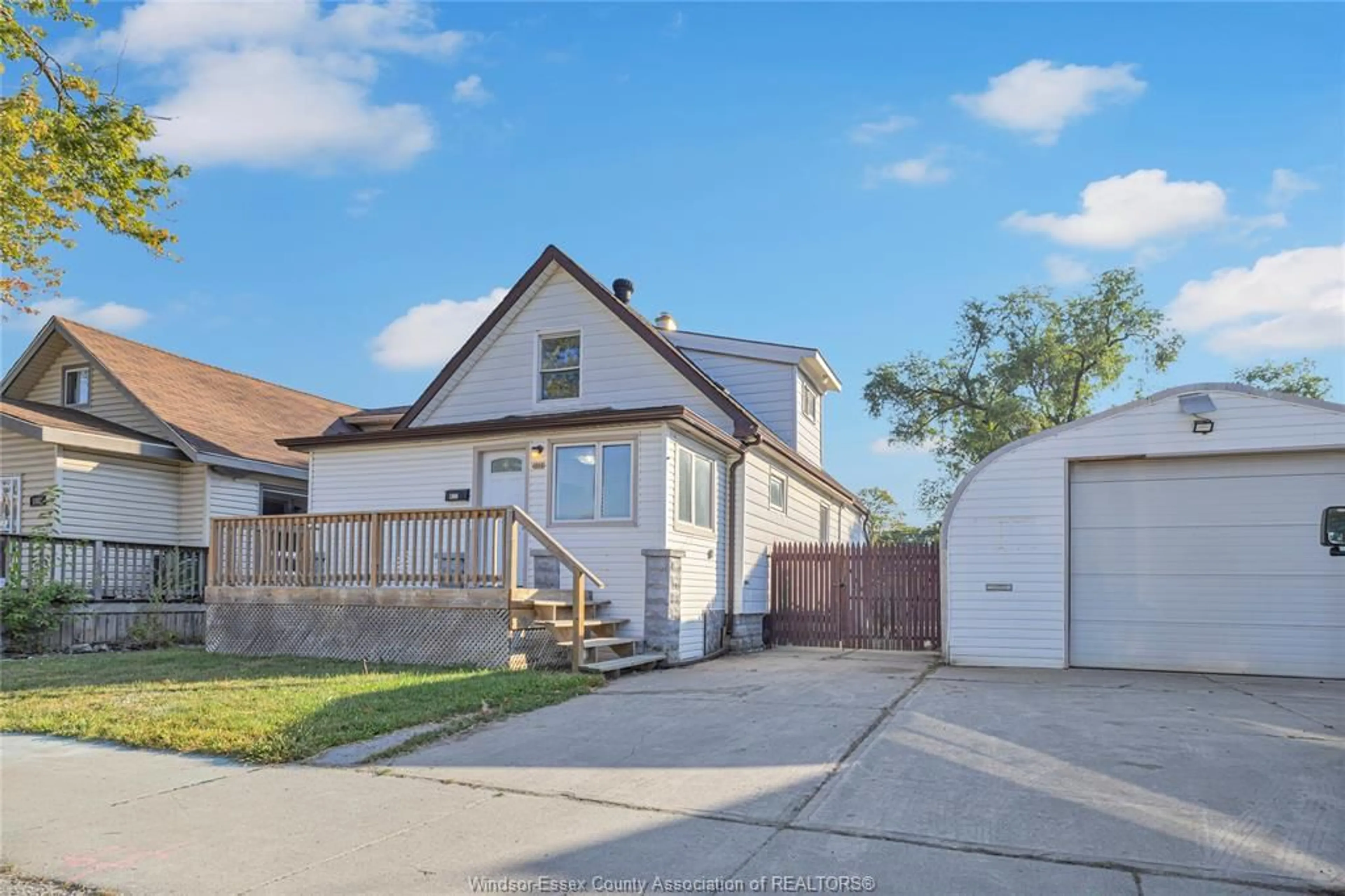 Home with vinyl exterior material, street for 1866 ST. LUKE, Windsor Ontario N8W 3W7