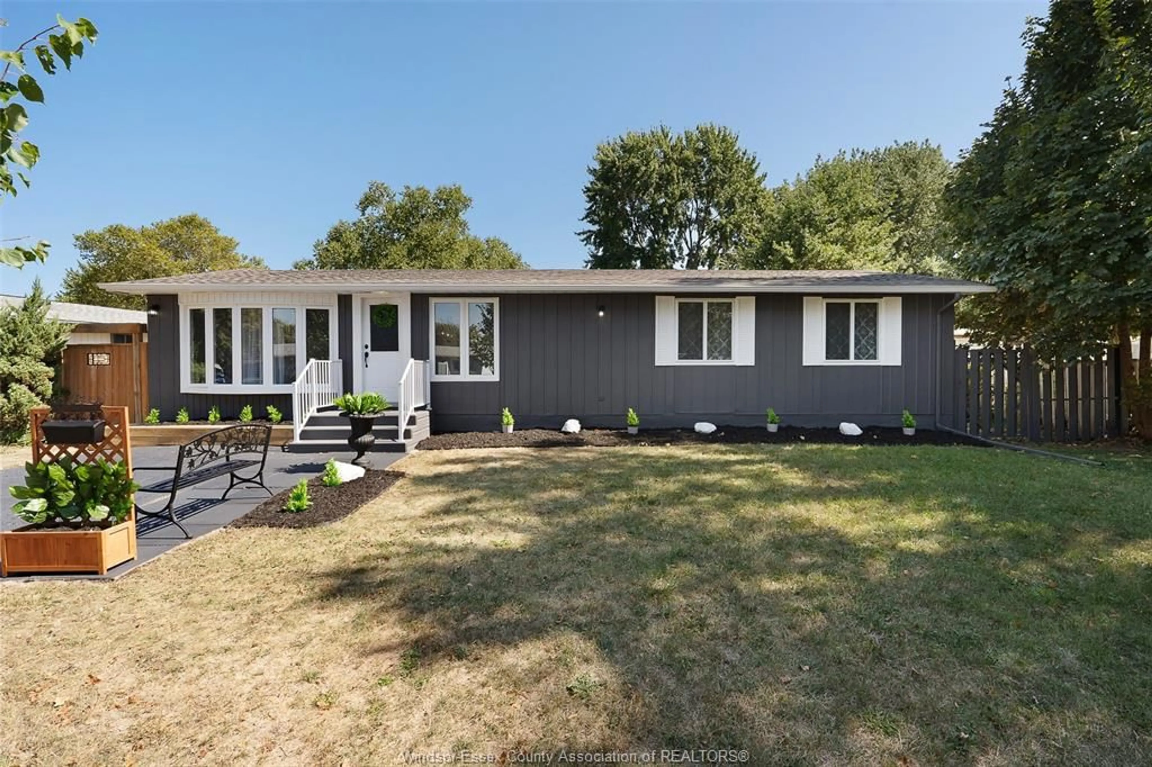 Home with vinyl exterior material, street for 10135 CALEDON Crt, Windsor Ontario N8R 1C7