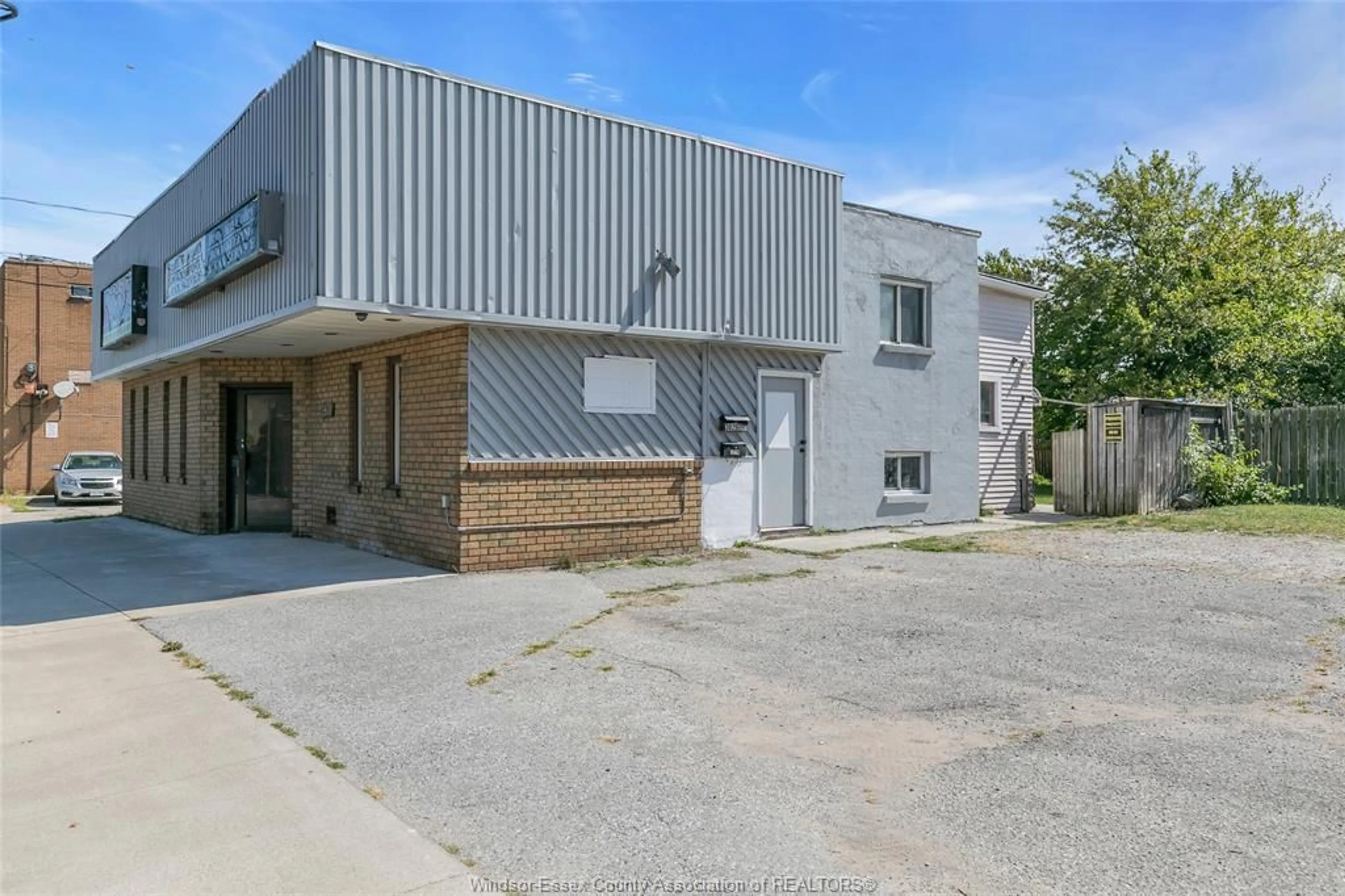Unknown for 3829 SEMINOLE, Windsor Ontario N8Y 1Y9