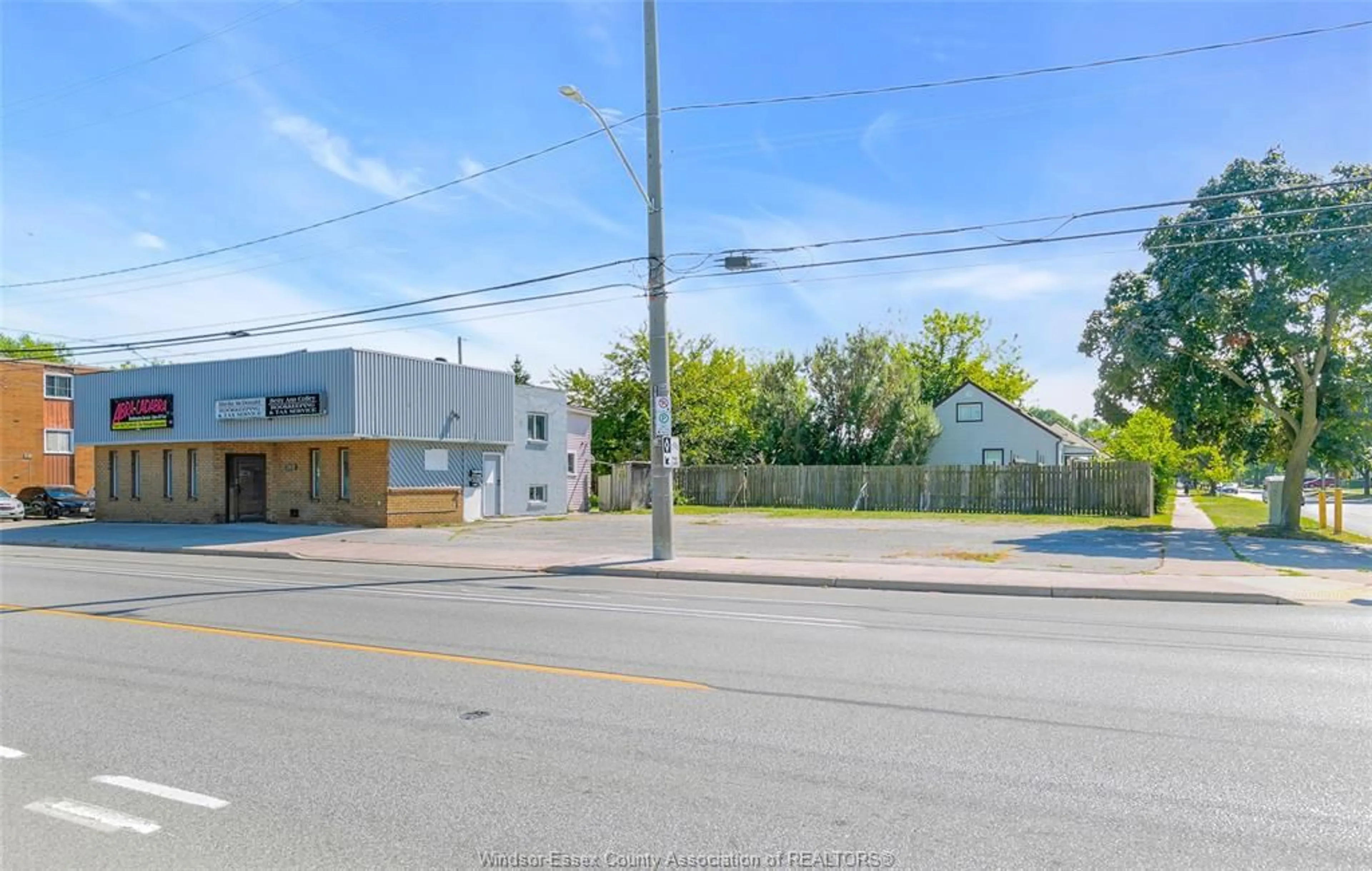 Unknown for 3829 SEMINOLE, Windsor Ontario N8Y 1Y9