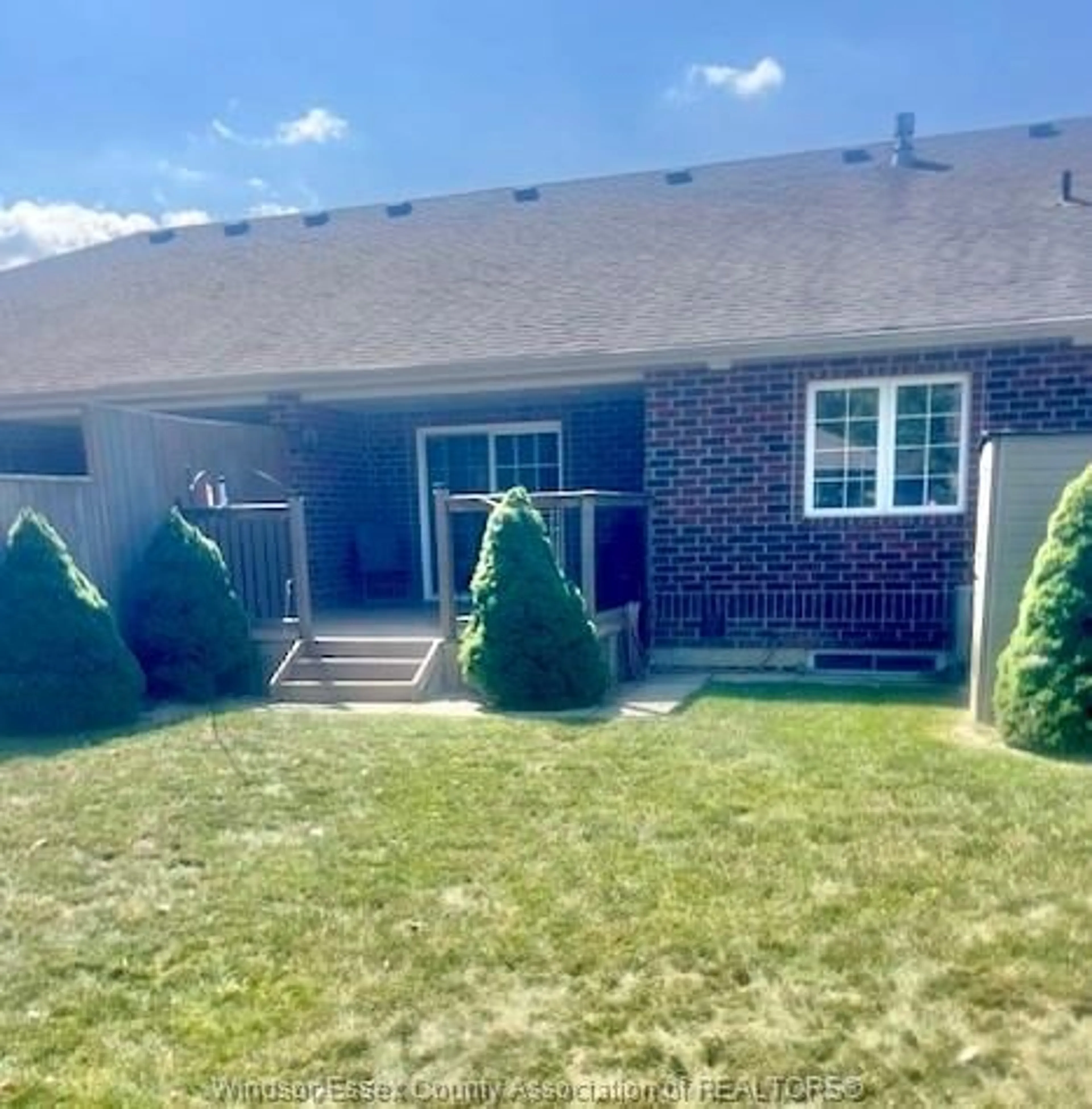 A pic from outside/outdoor area/front of a property/back of a property/a pic from drone, unknown for 93 KIMBALL, Essex Ontario N8M 0B7