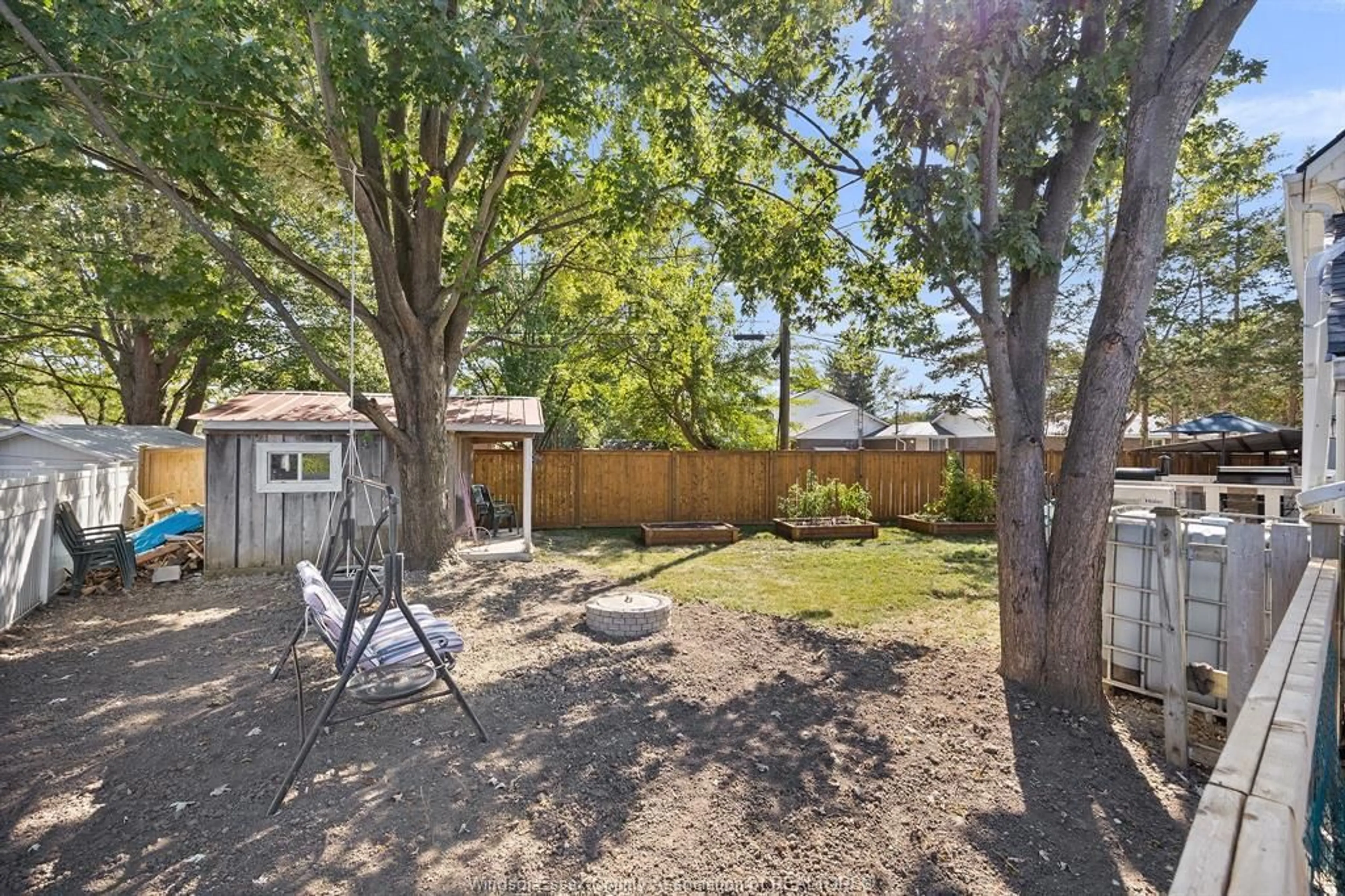 Patio, street for 19 BOND Ave, Tilbury Ontario N0P 2L0