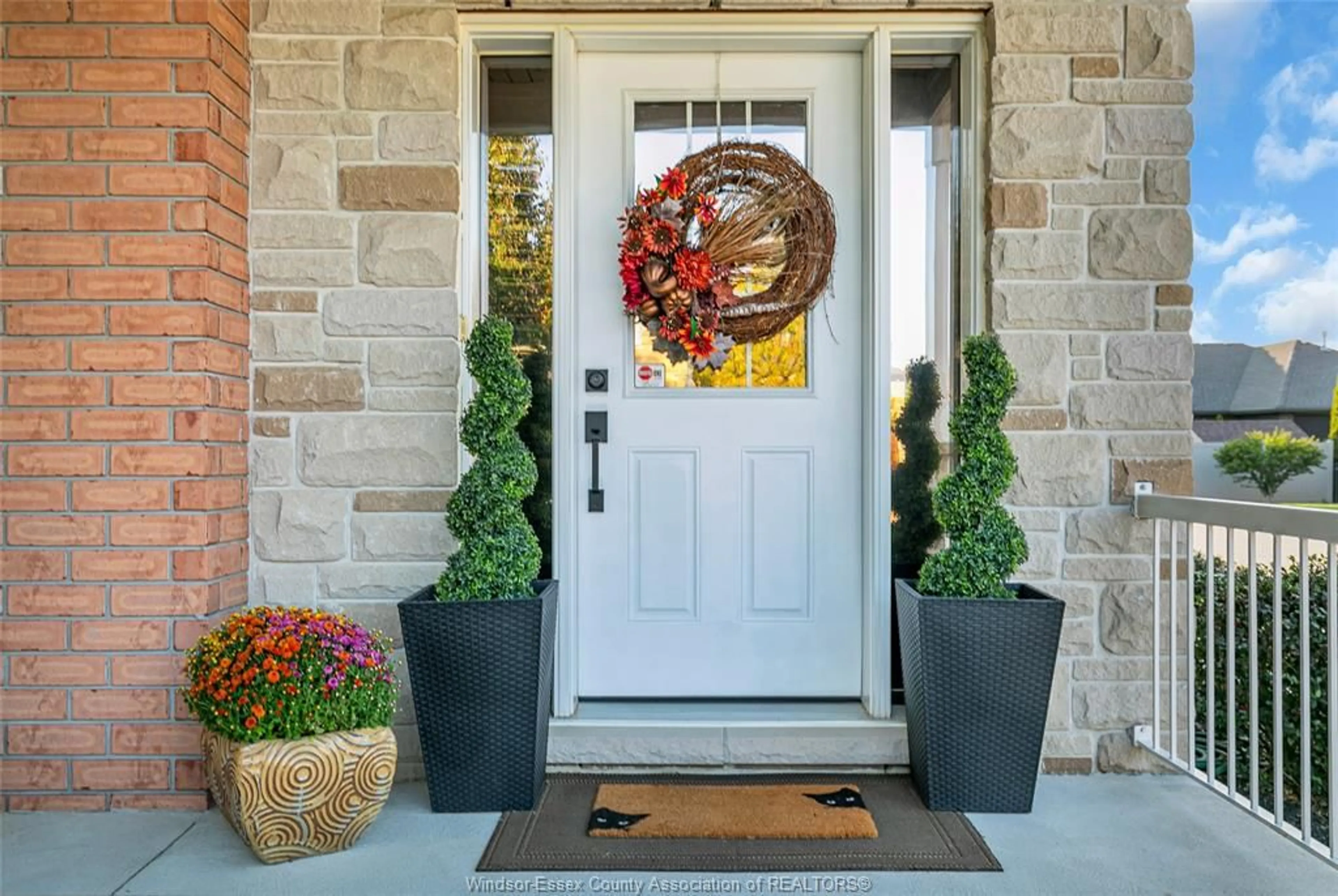 Indoor entryway for 3997 ST. FRANCIS, LaSalle Ontario N9H 0A8