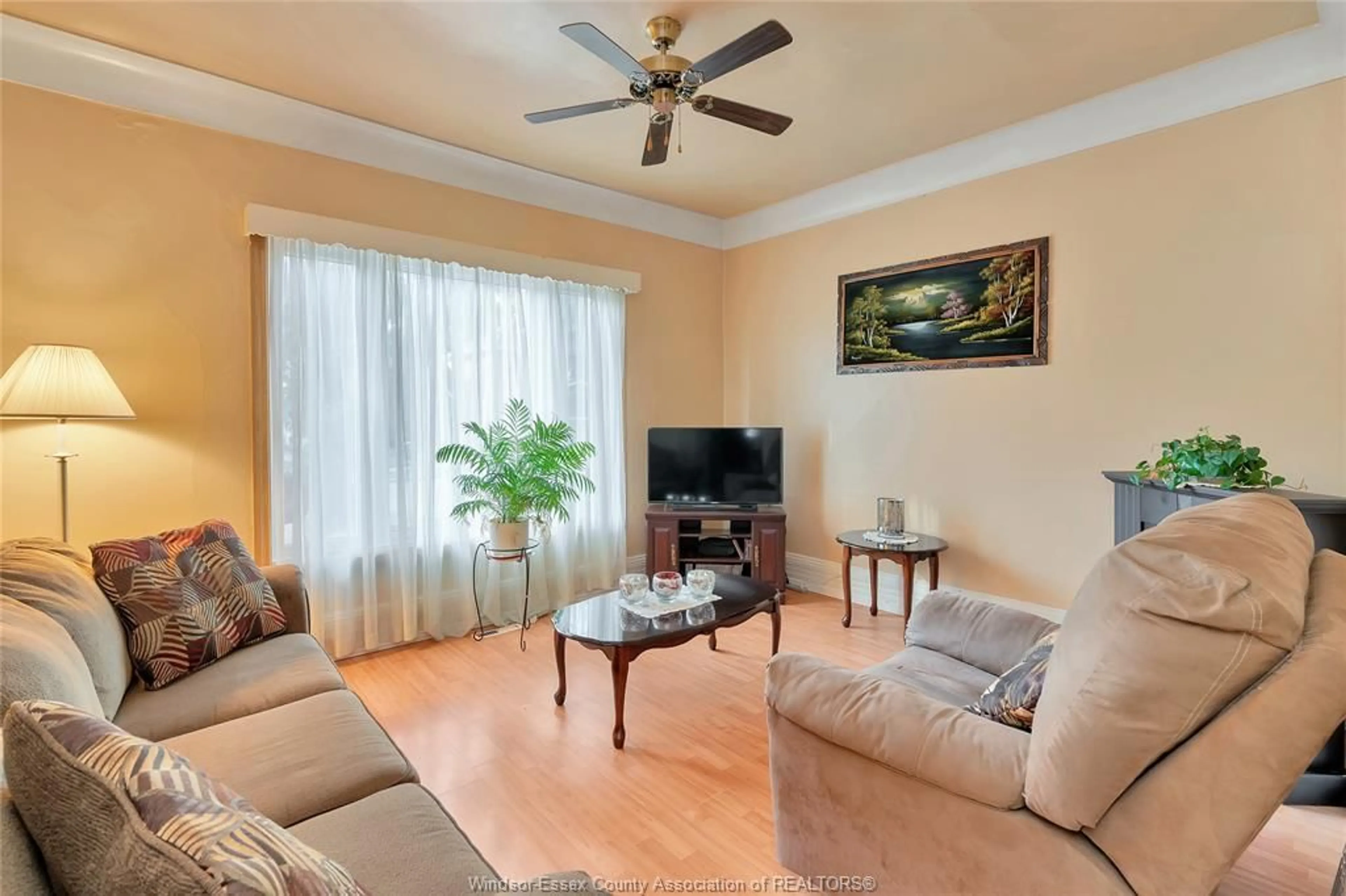 Living room with furniture, unknown for 3147 WYANDOTTE St, Windsor Ontario N9C 1M7