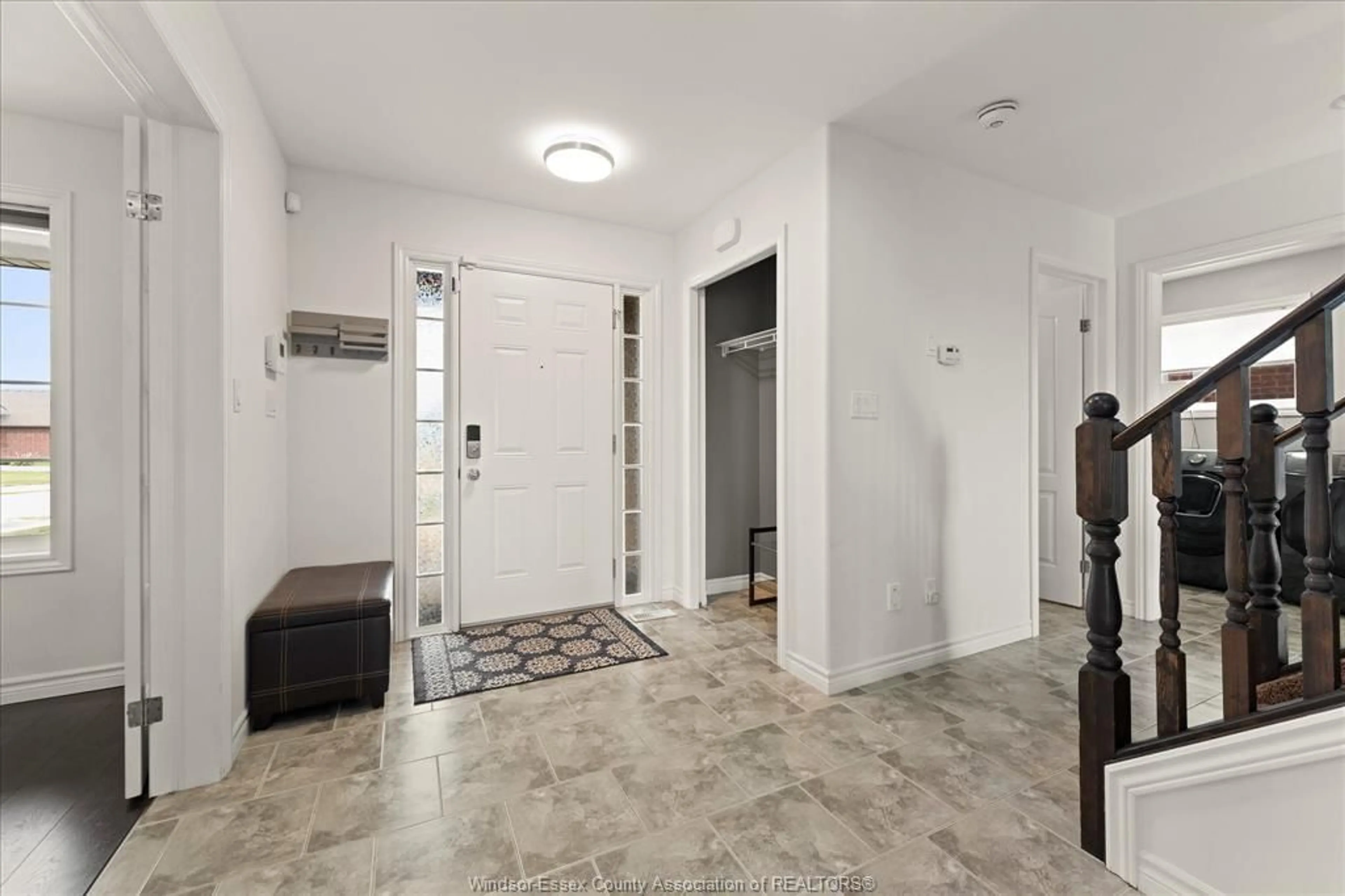 Indoor entryway for 1033 ASPEN RIDGE Cres, Emeryville Ontario N0R 1A0