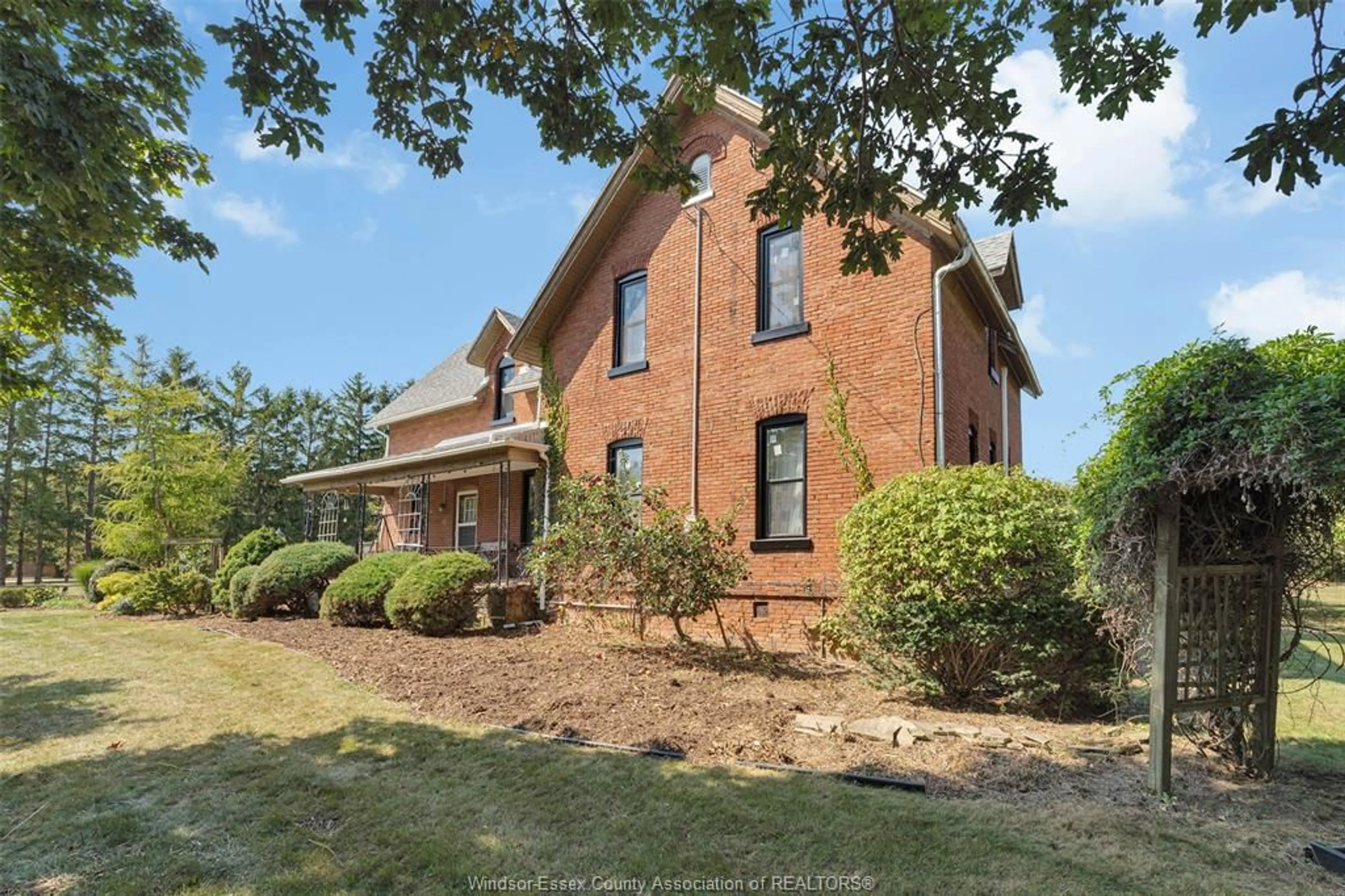 Home with brick exterior material, unknown for 6549 PAIN COURT Line, Chatham-Kent Ontario N0P 1Z0