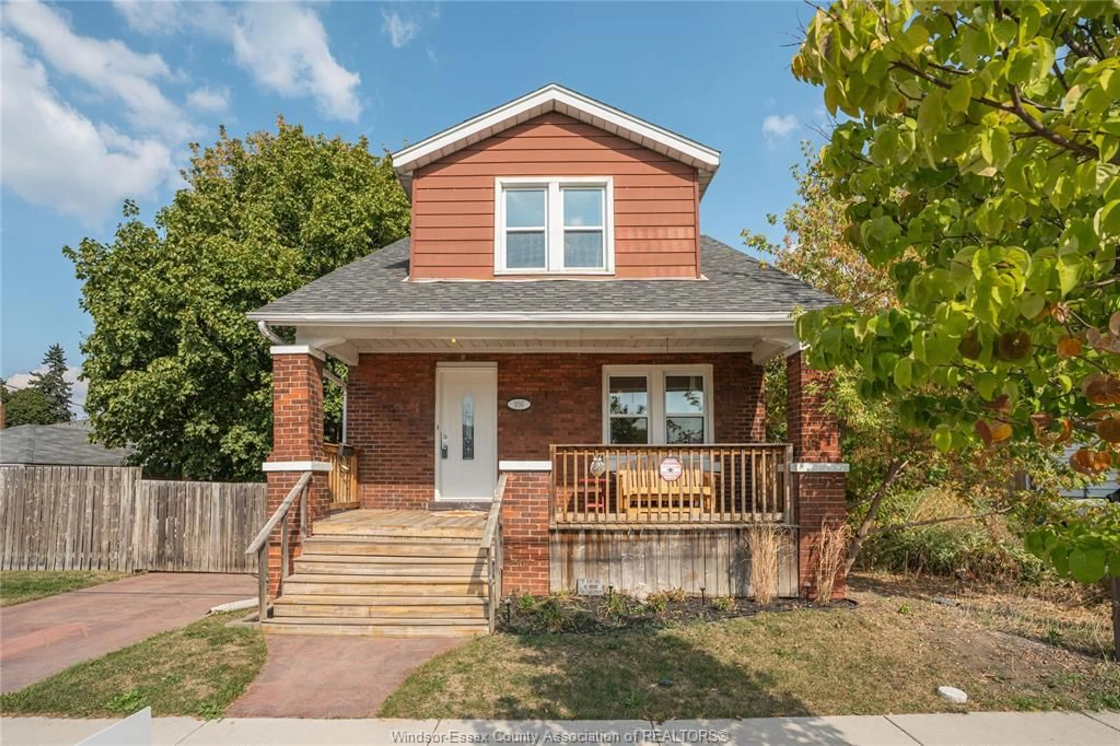 Home with brick exterior material, street for 936 ARTHUR Rd, Windsor Ontario N8Y 3Y3