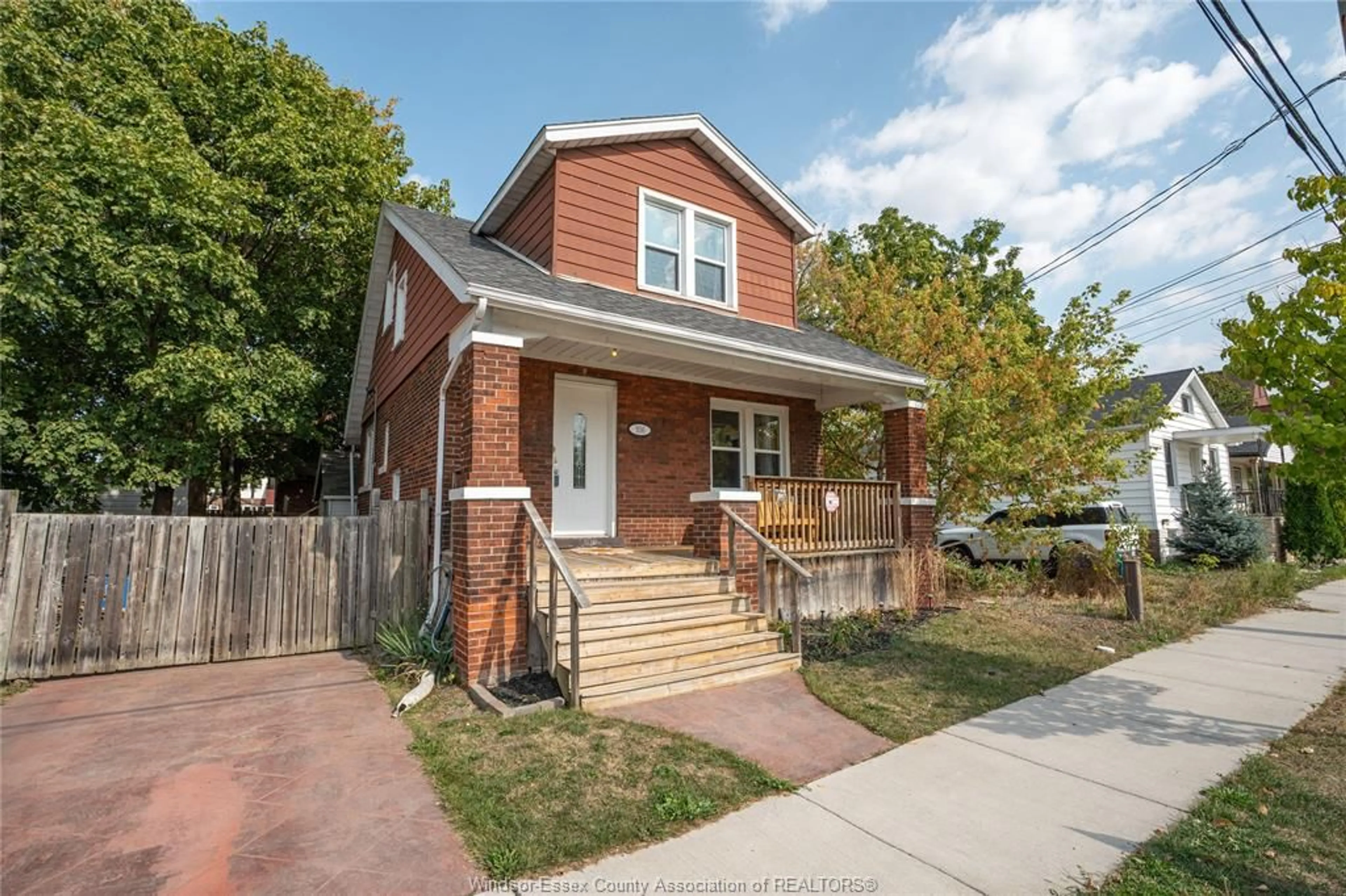 Home with brick exterior material, street for 936 ARTHUR Rd, Windsor Ontario N8Y 3Y3