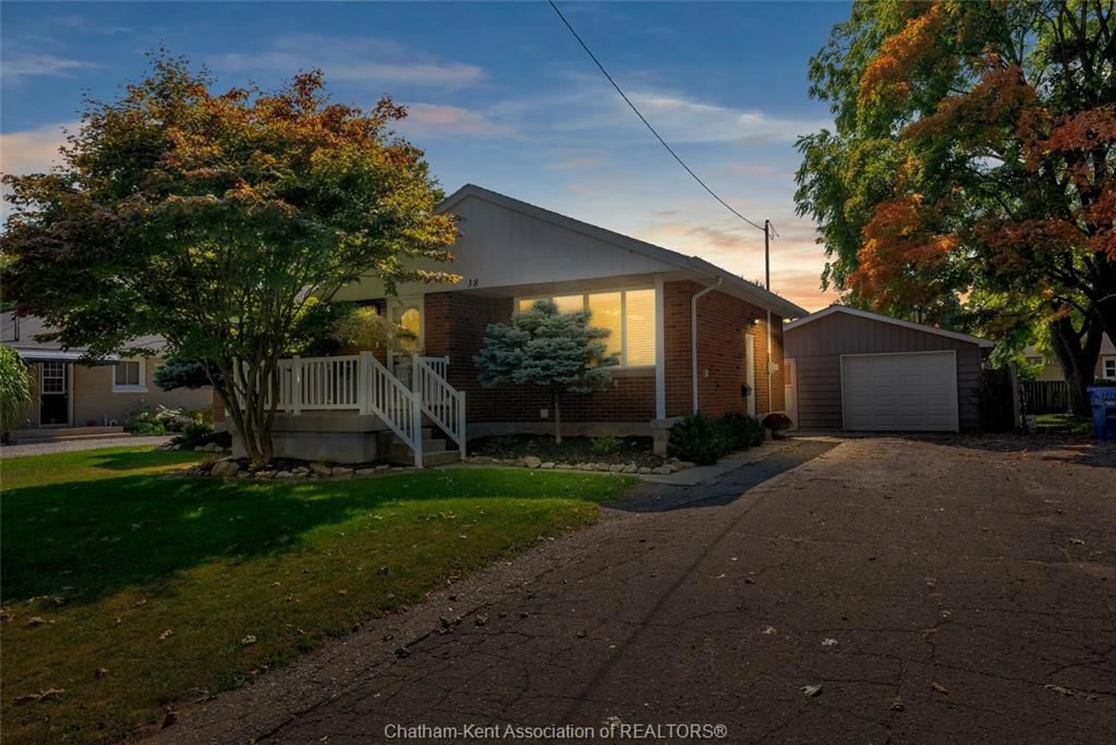 Unknown for 38 Burton Ave, Chatham Ontario N7M 4Z5