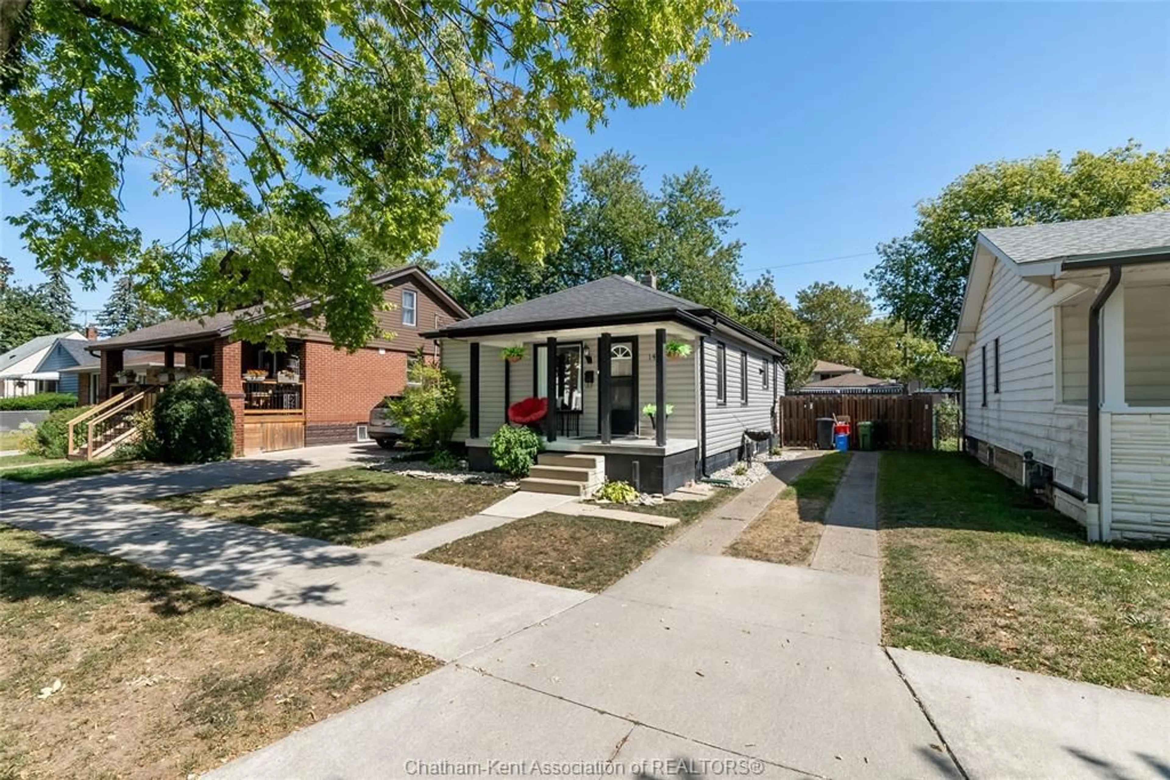 Home with brick exterior material, street for 1424 Arthur Rd, Windsor Ontario N8Y 3Y7