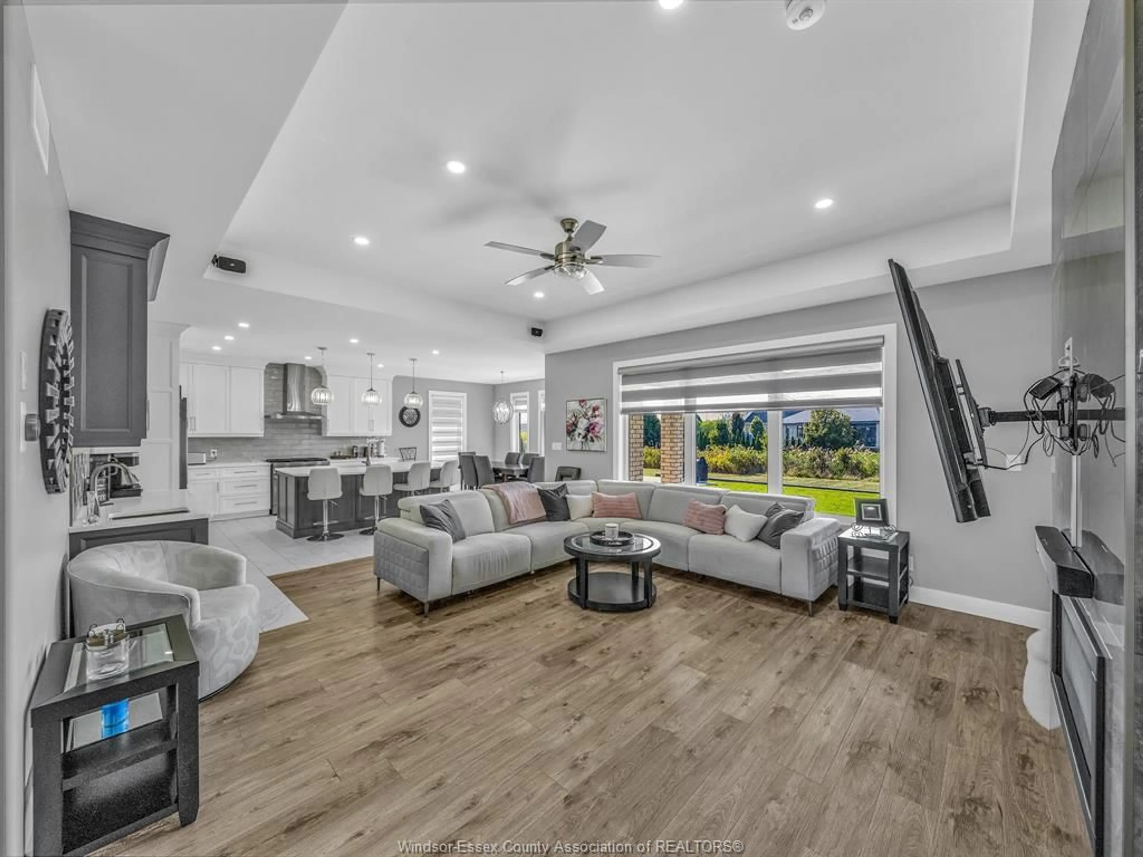 Open concept kitchen, unknown for 1841 Queens Valley Dr, Kingsville Ontario N9Y 0G6
