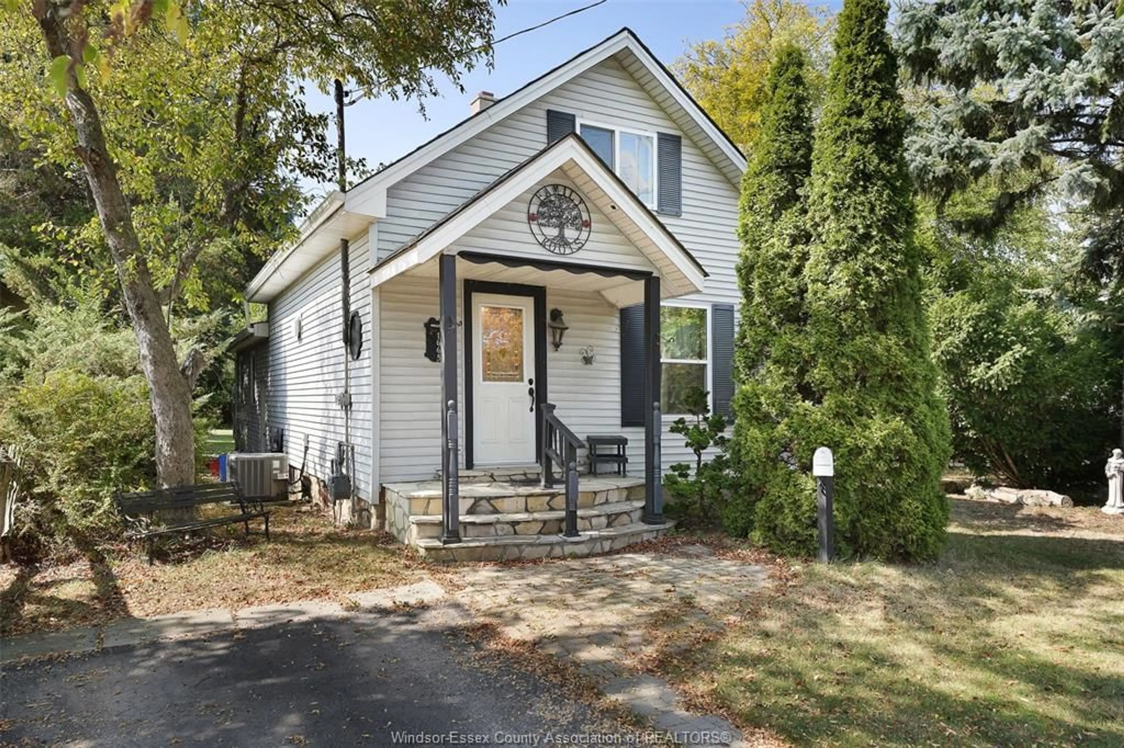 Unknown for 1665 LESPERANCE Rd, Tecumseh Ontario N8N 1Y2