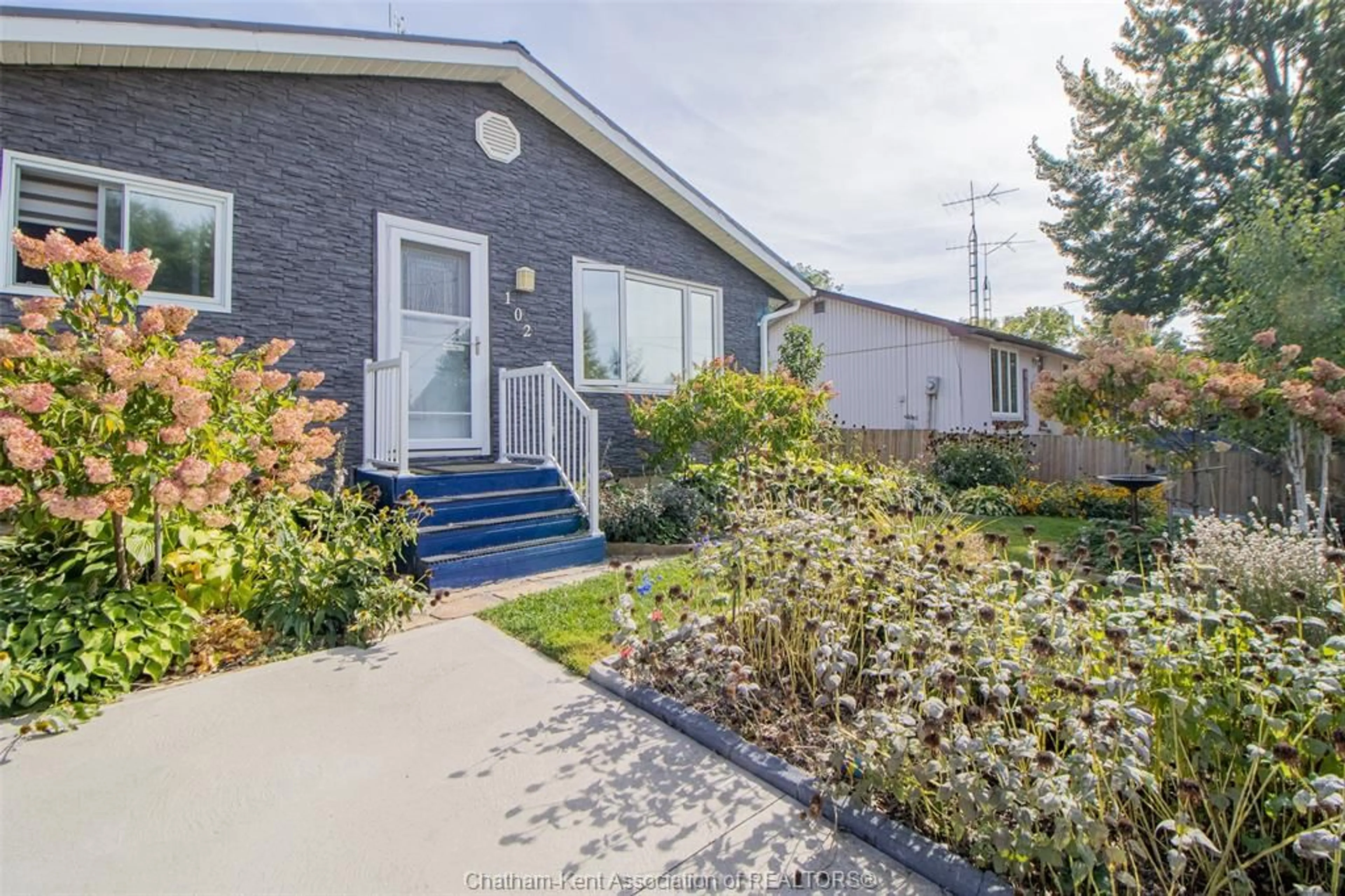 Unknown for 102 Sherman St, Blenheim Ontario N0P 1A0