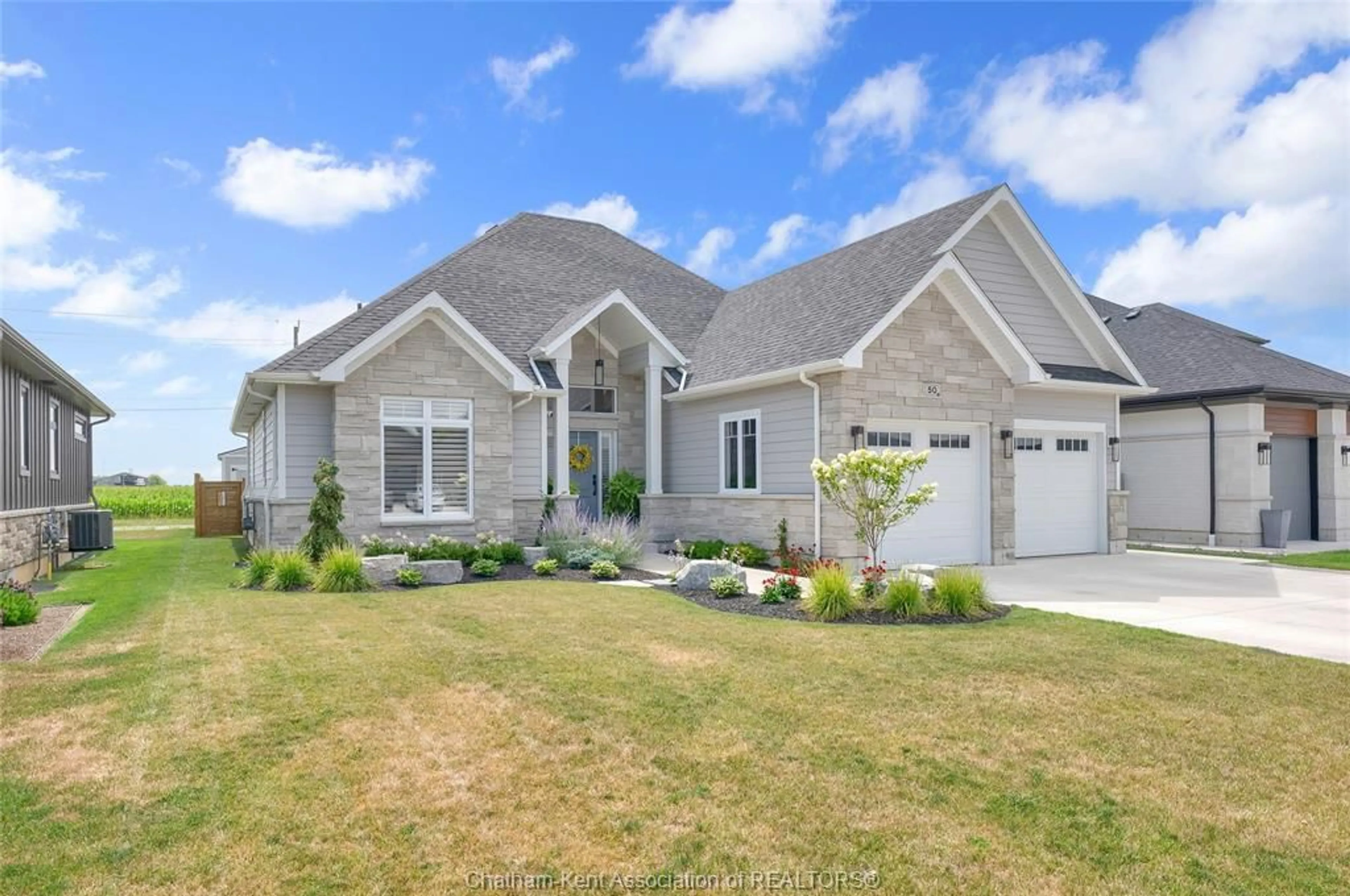 Home with vinyl exterior material, street for 50 DUNDEE Dr, Chatham Ontario N7M 0S7