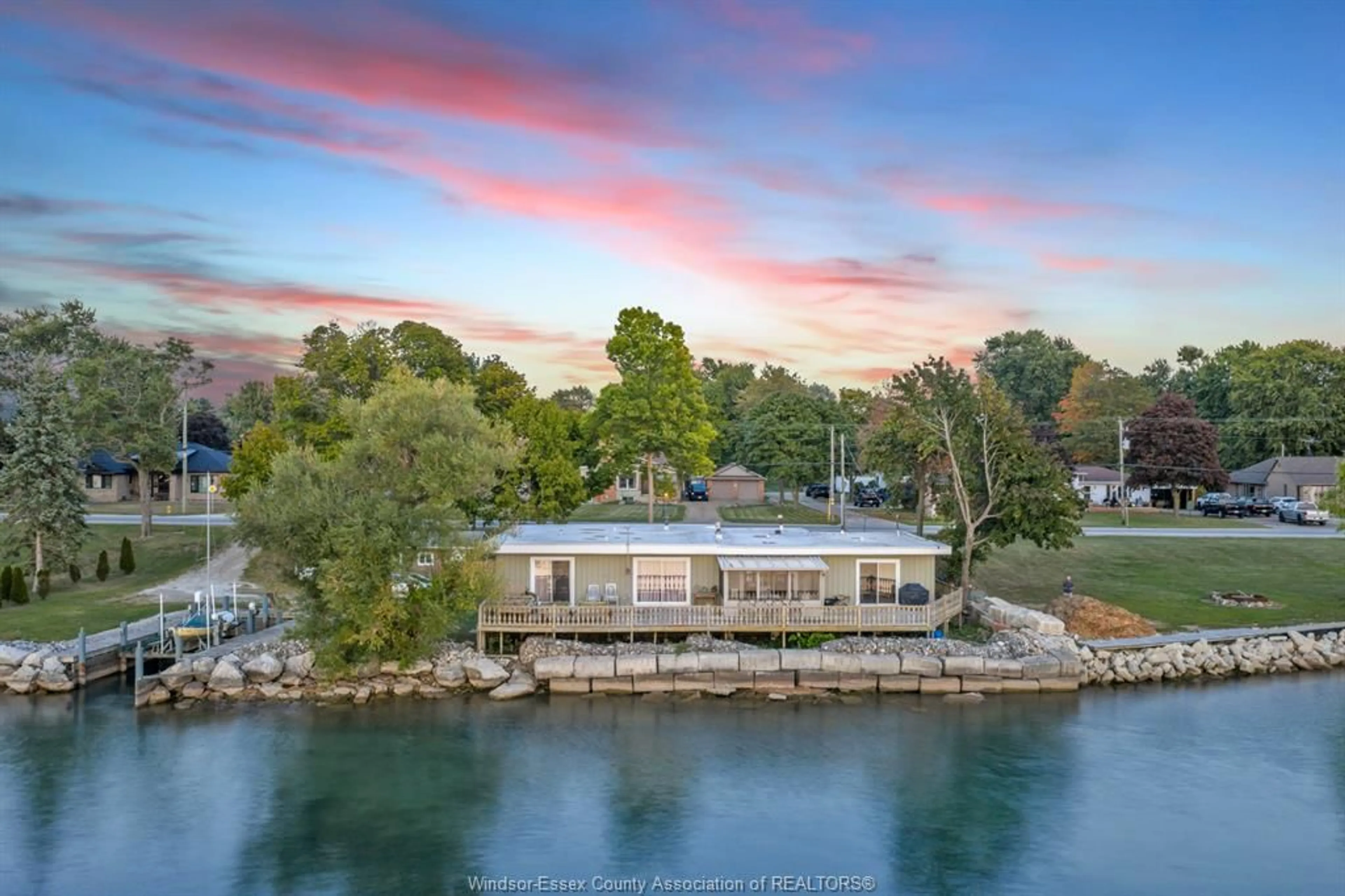 A pic from outside/outdoor area/front of a property/back of a property/a pic from drone, water/lake/river/ocean view for 1166 FRONT Rd, Amherstburg Ontario N9V 2M6