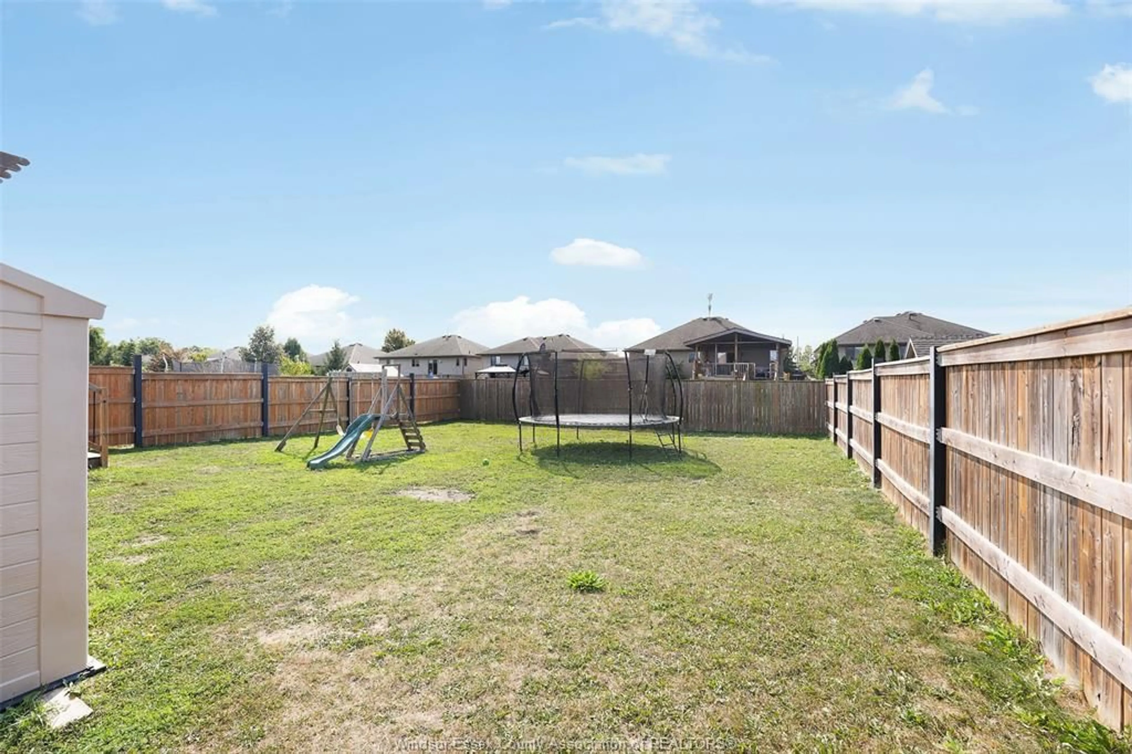 A pic from outside/outdoor area/front of a property/back of a property/a pic from drone, unknown for 449 BROWN, Amherstburg Ontario N9V 0B8
