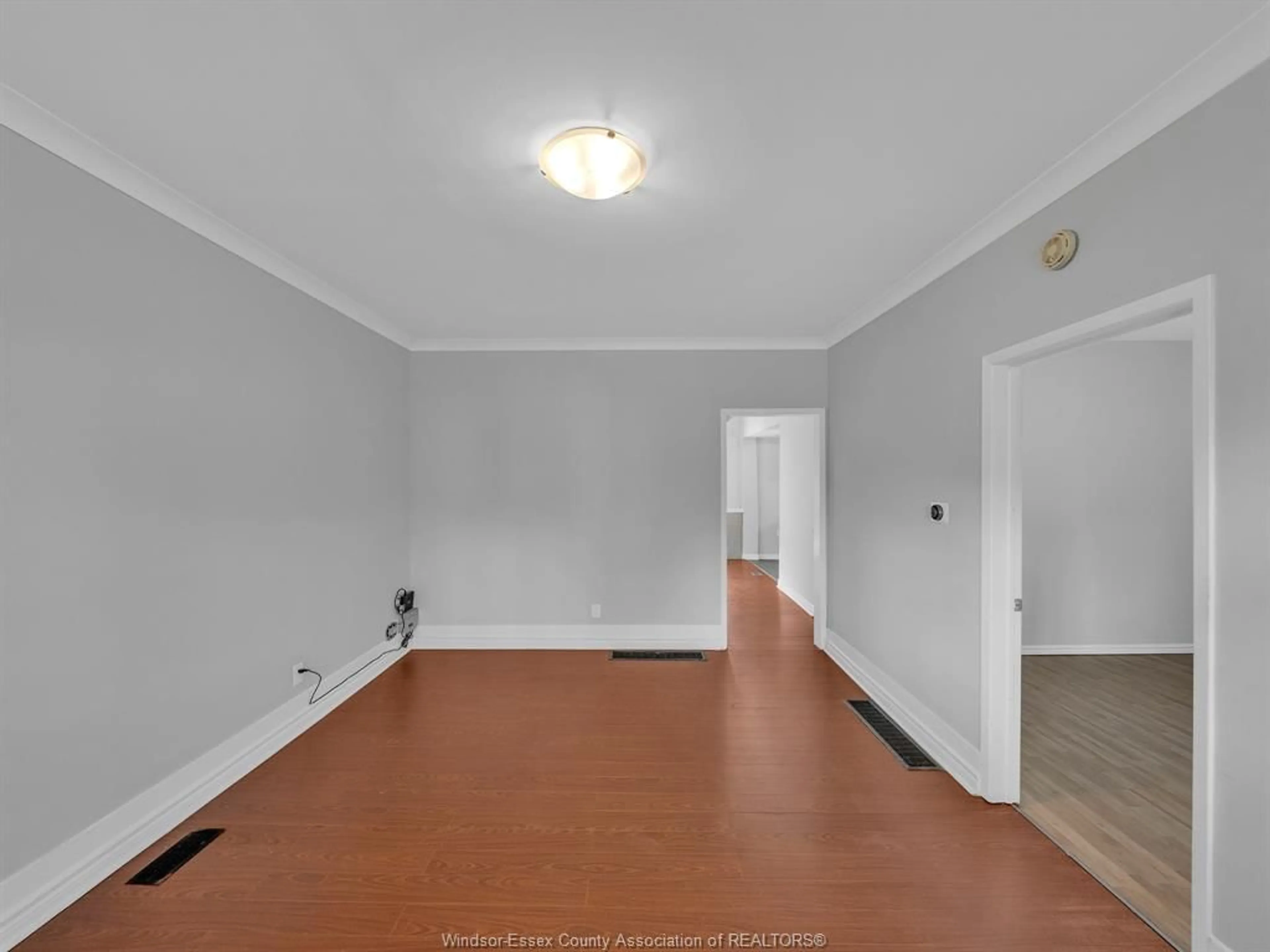 A pic of a room for 341 Parent Ave, Windsor Ontario N9A 2B7