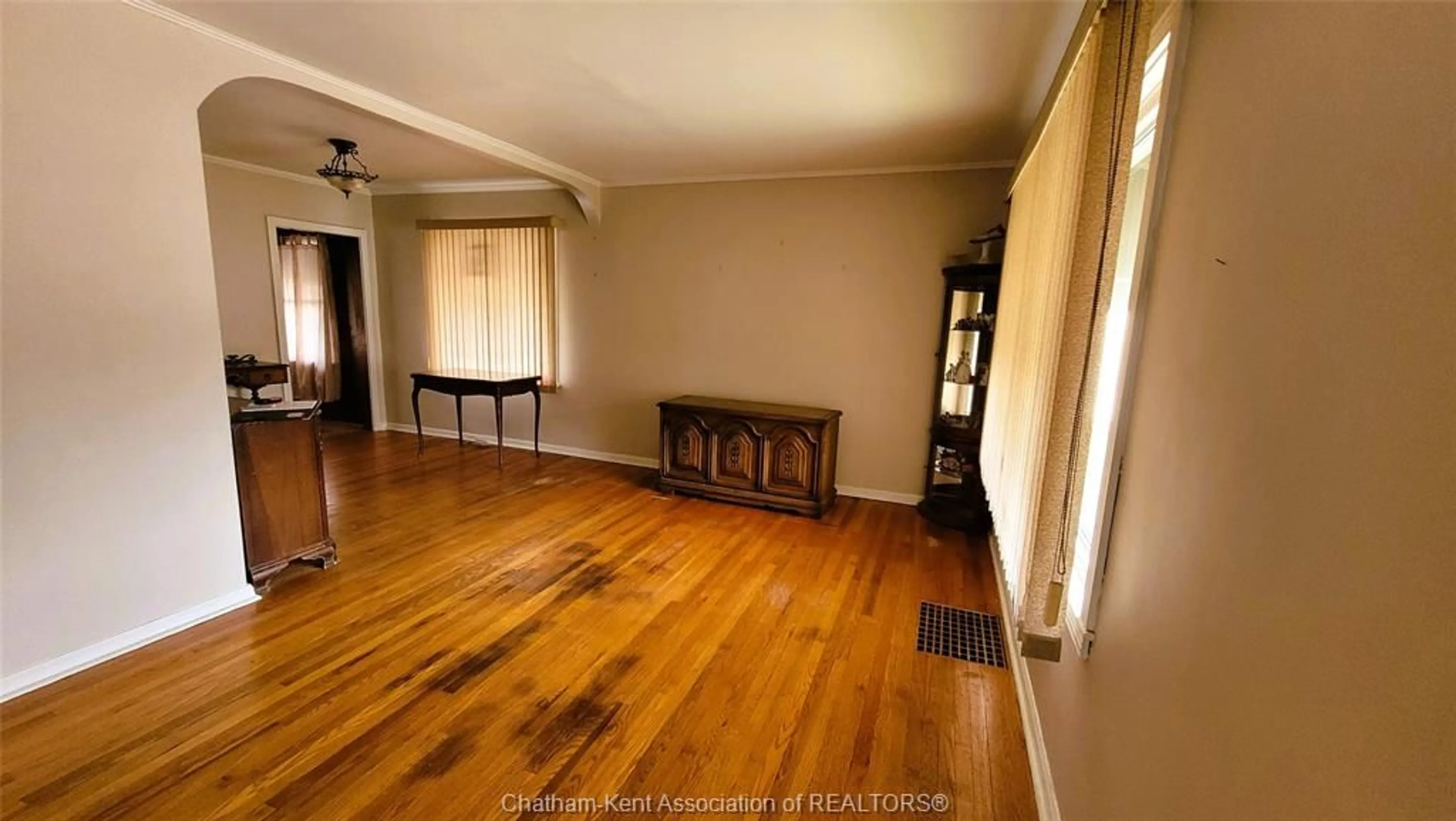 A pic of a room for 1720 Dufferin Ave, Wallaceburg Ontario N8A 2X4