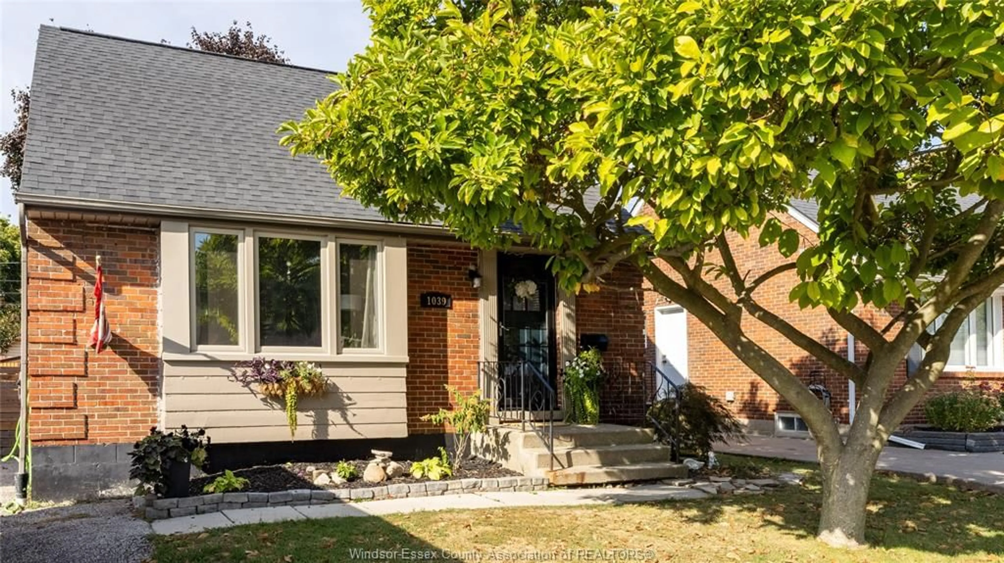 Home with brick exterior material, street for 1039 VILLAIRE, Windsor Ontario N8S 2J7
