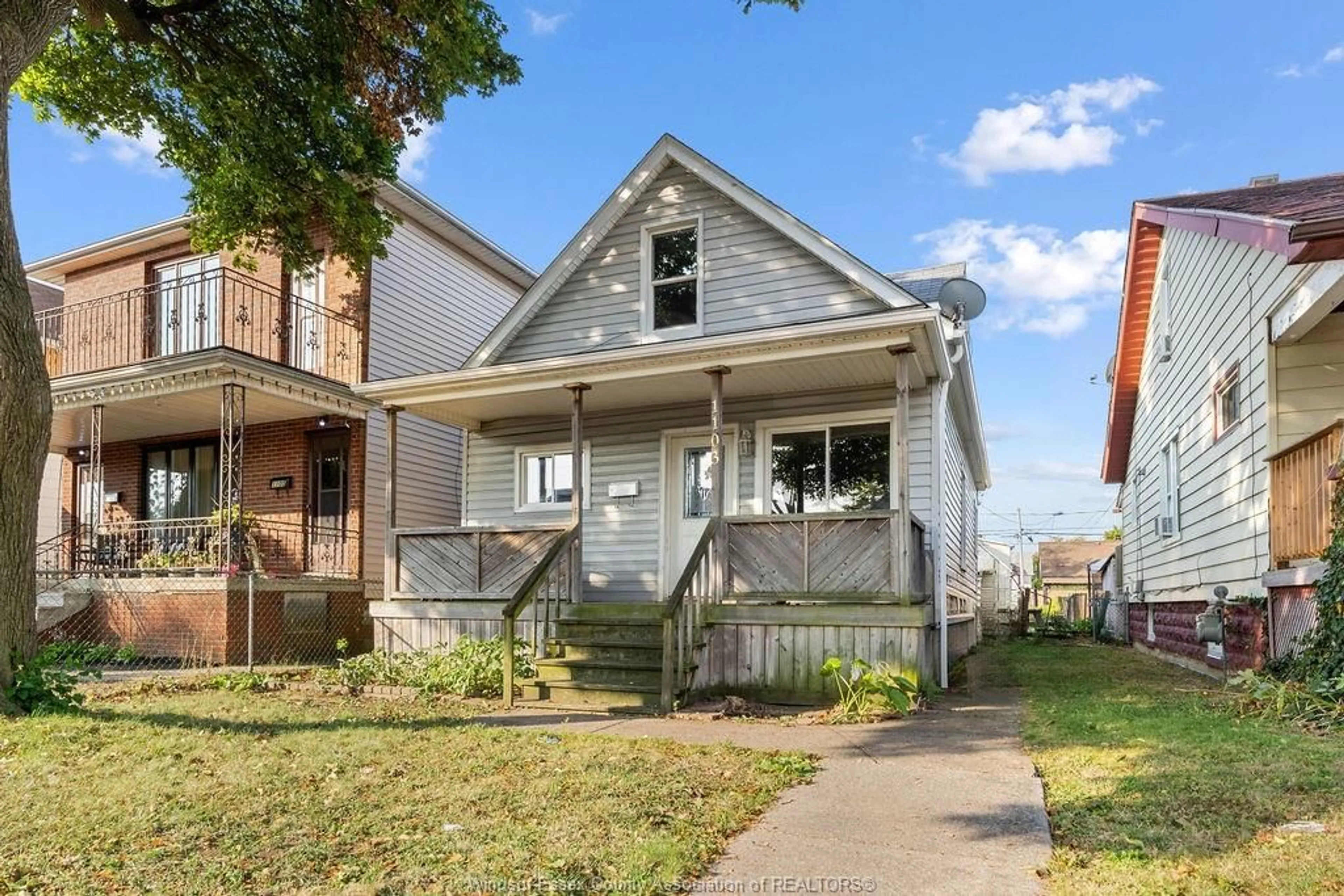 Home with brick exterior material, street for 1103 LILLIAN, Windsor Ontario N9A 1V6