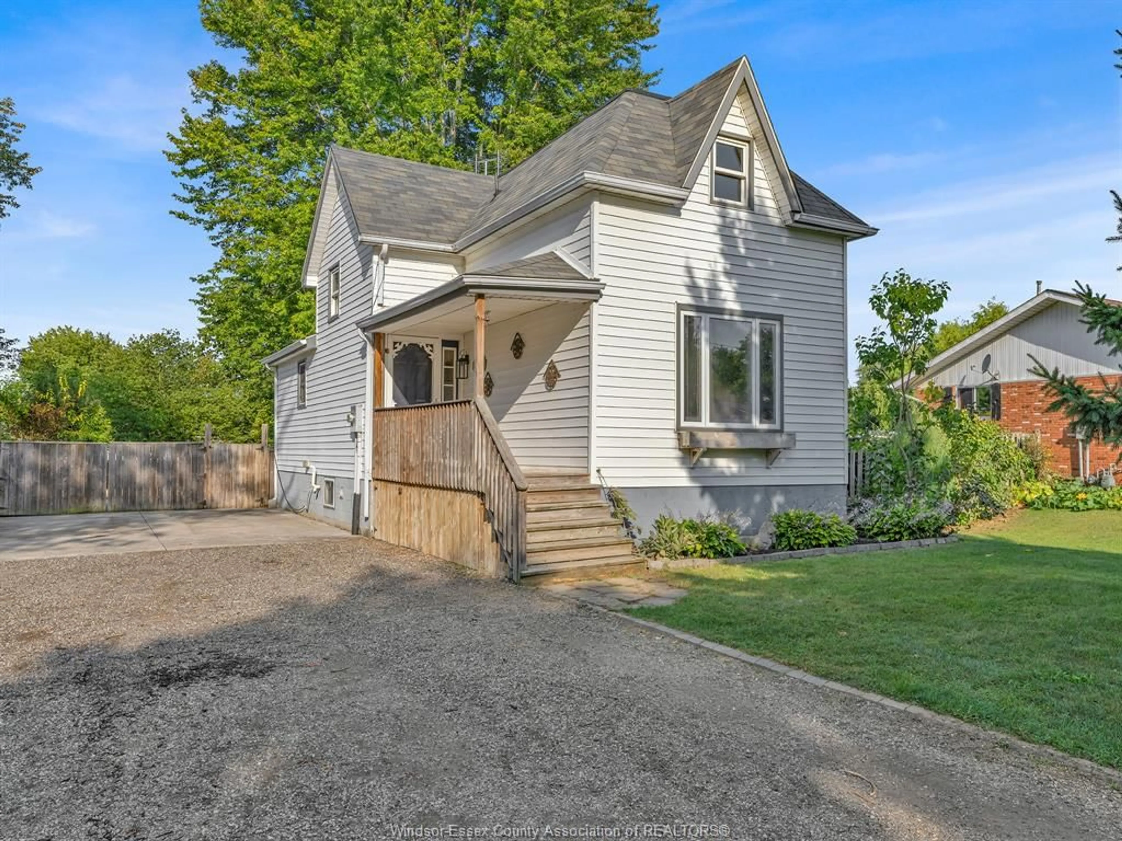 A pic from outside/outdoor area/front of a property/back of a property/a pic from drone, street for 585 Bagot St, Colchester Ontario N0R 1G0