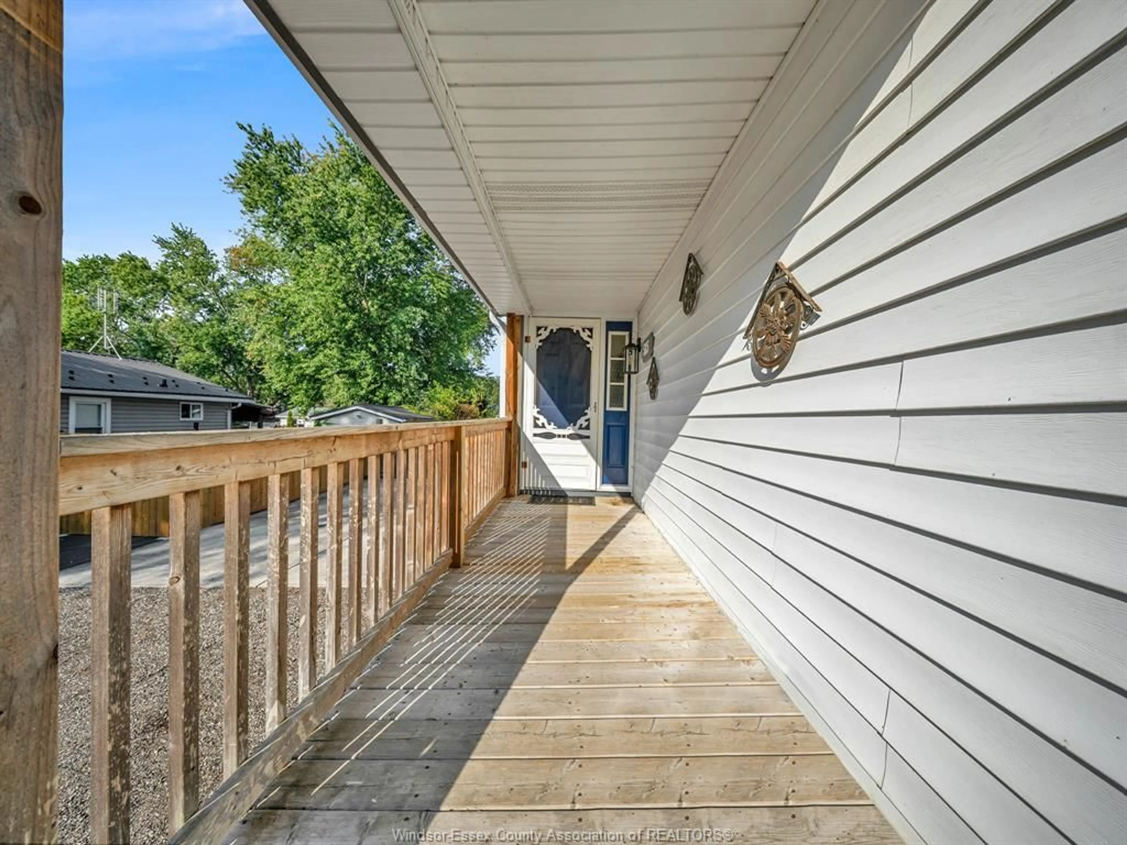 Unknown for 585 Bagot St, Colchester Ontario N0R 1G0