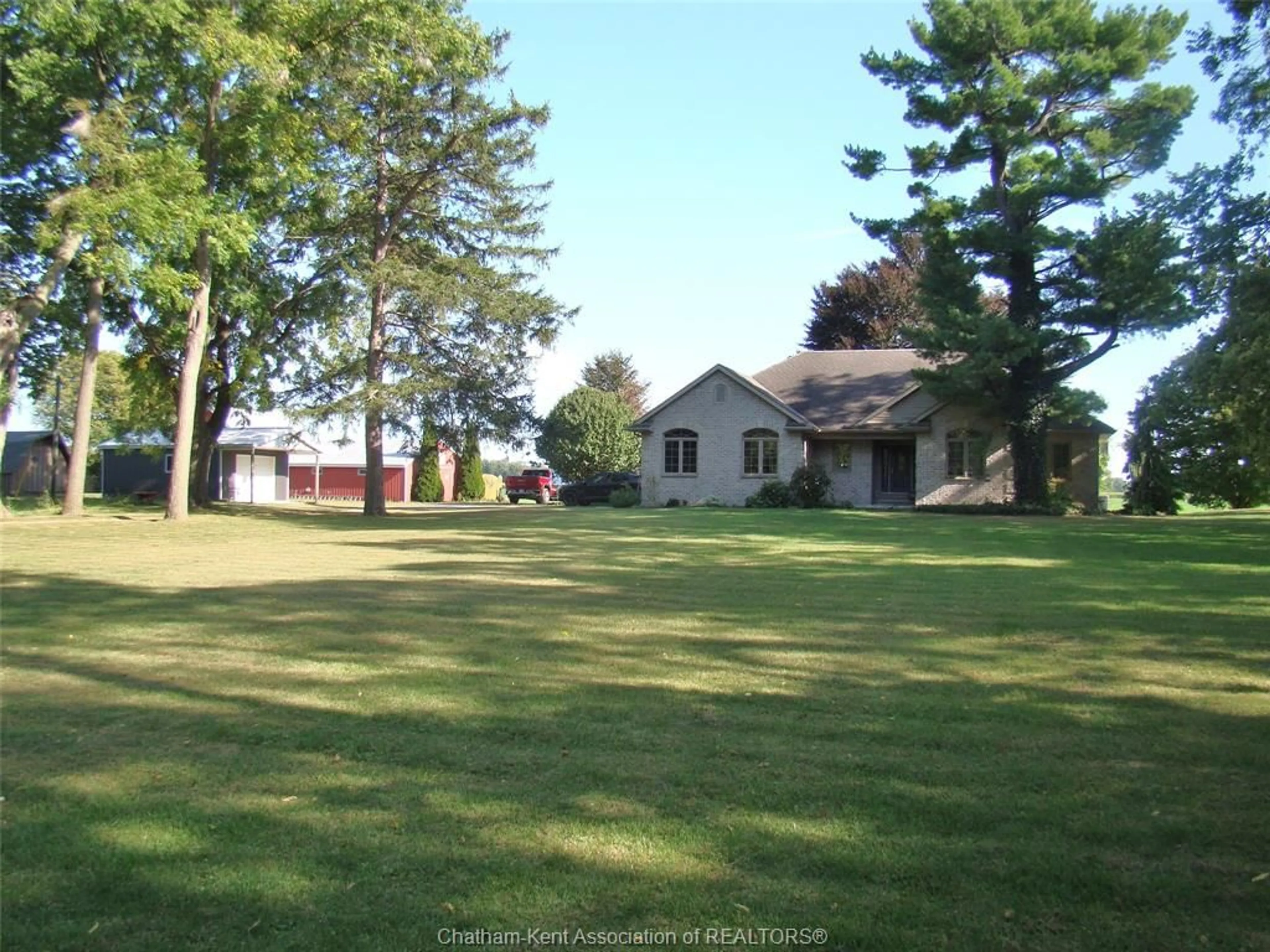 A pic from outside/outdoor area/front of a property/back of a property/a pic from drone, unknown for 13120 MAGNAVILLA Line, Chatham-Kent Ontario N0P 2K0