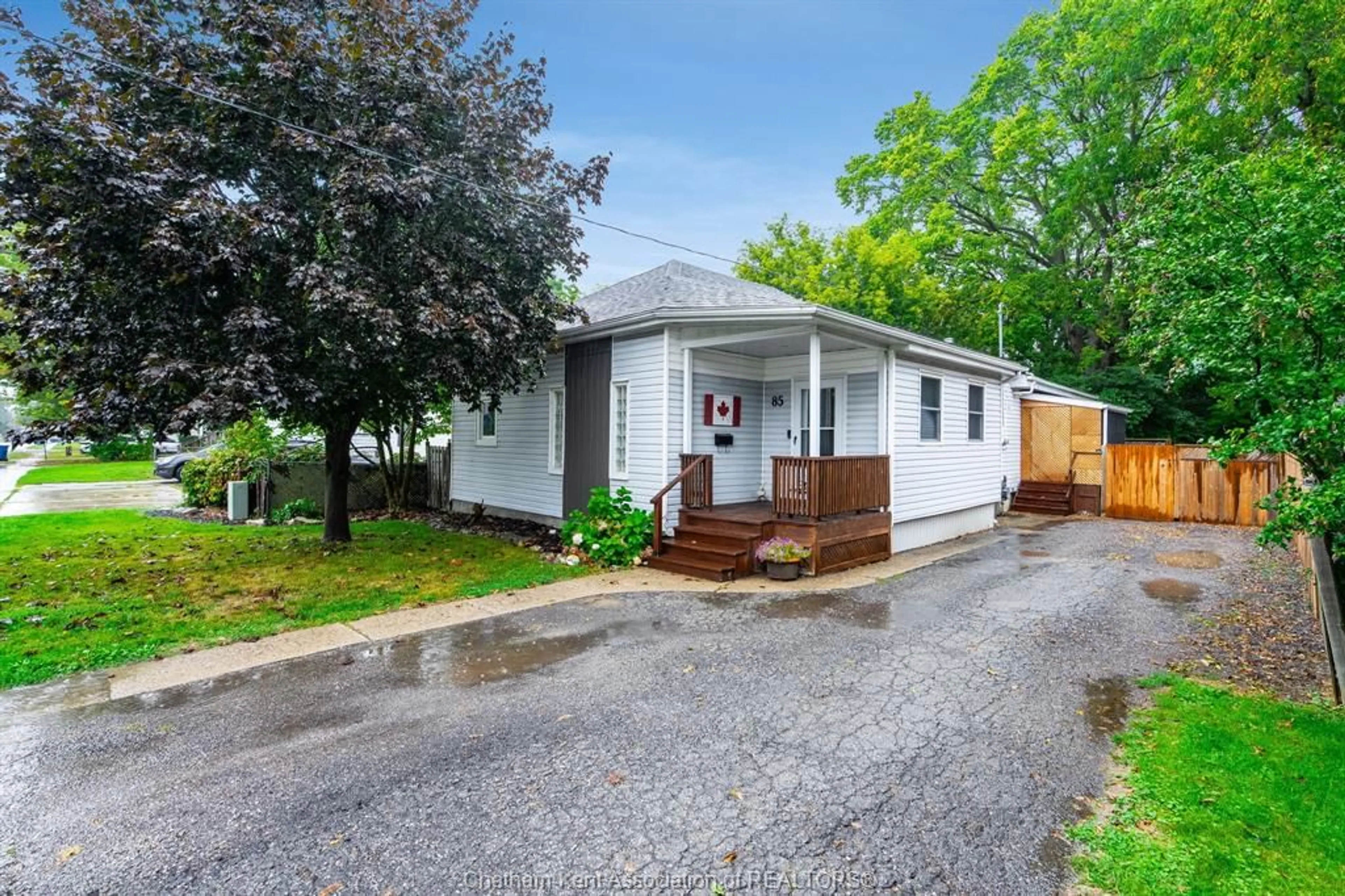Unknown for 85 Sheldon Ave, Chatham Ontario N7L 3M8