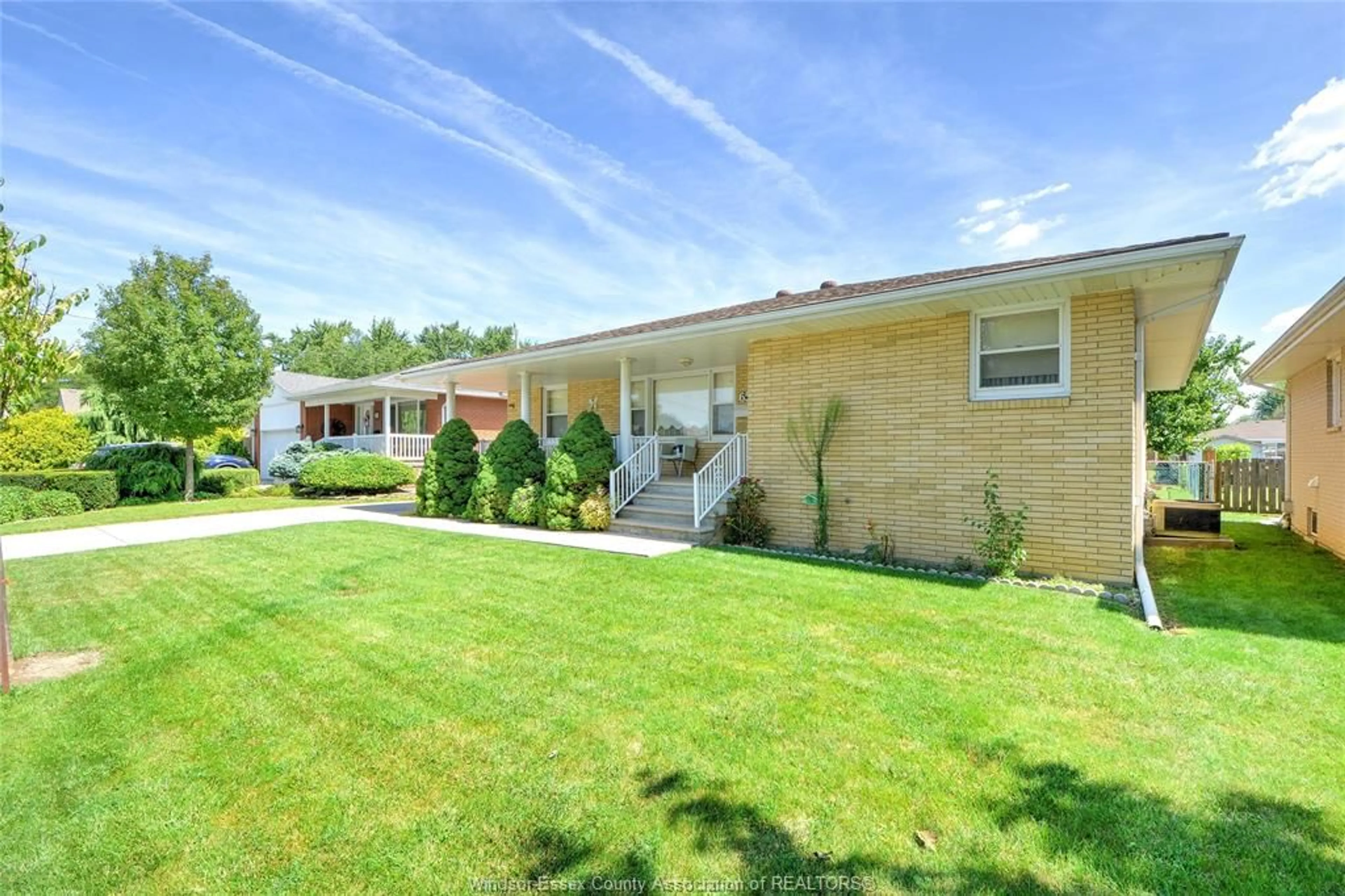 Unknown for 65 MAIN, Amherstburg Ontario N9V 2L1