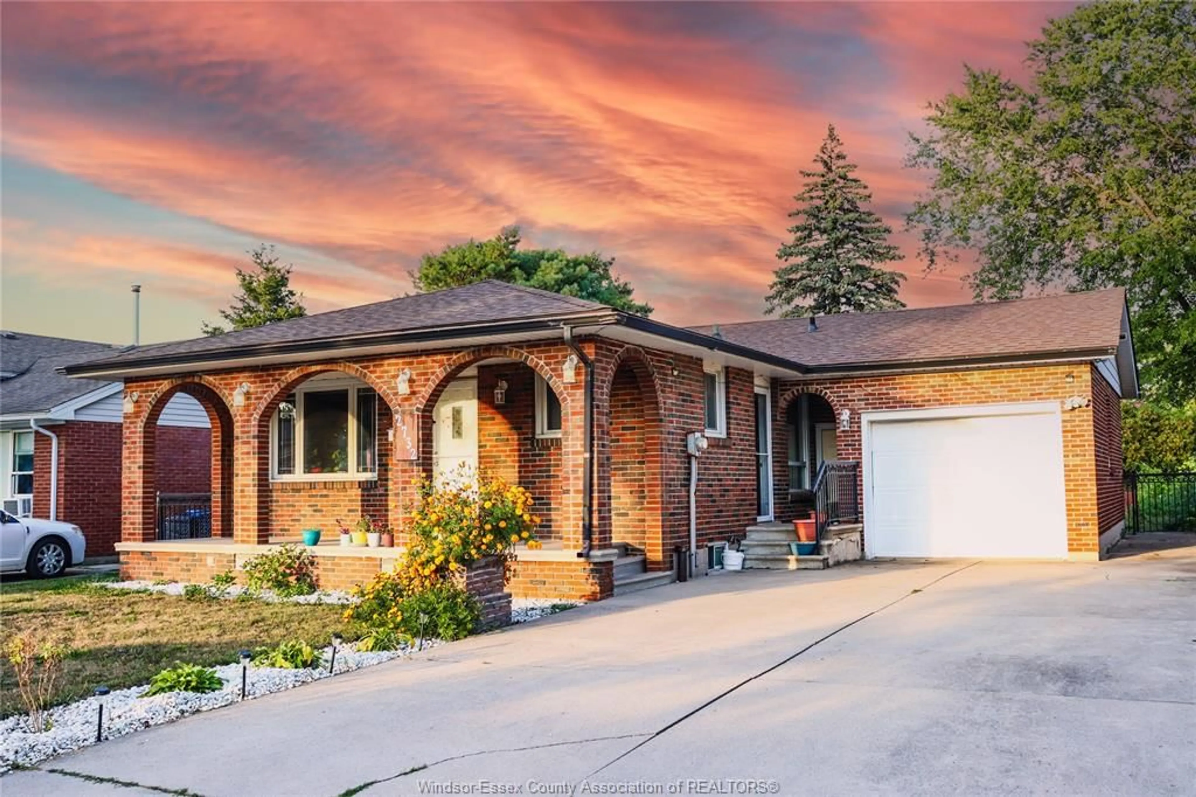 Home with brick exterior material, street for 2732 ARMSTRONG Ave, Windsor Ontario N8T 2G4