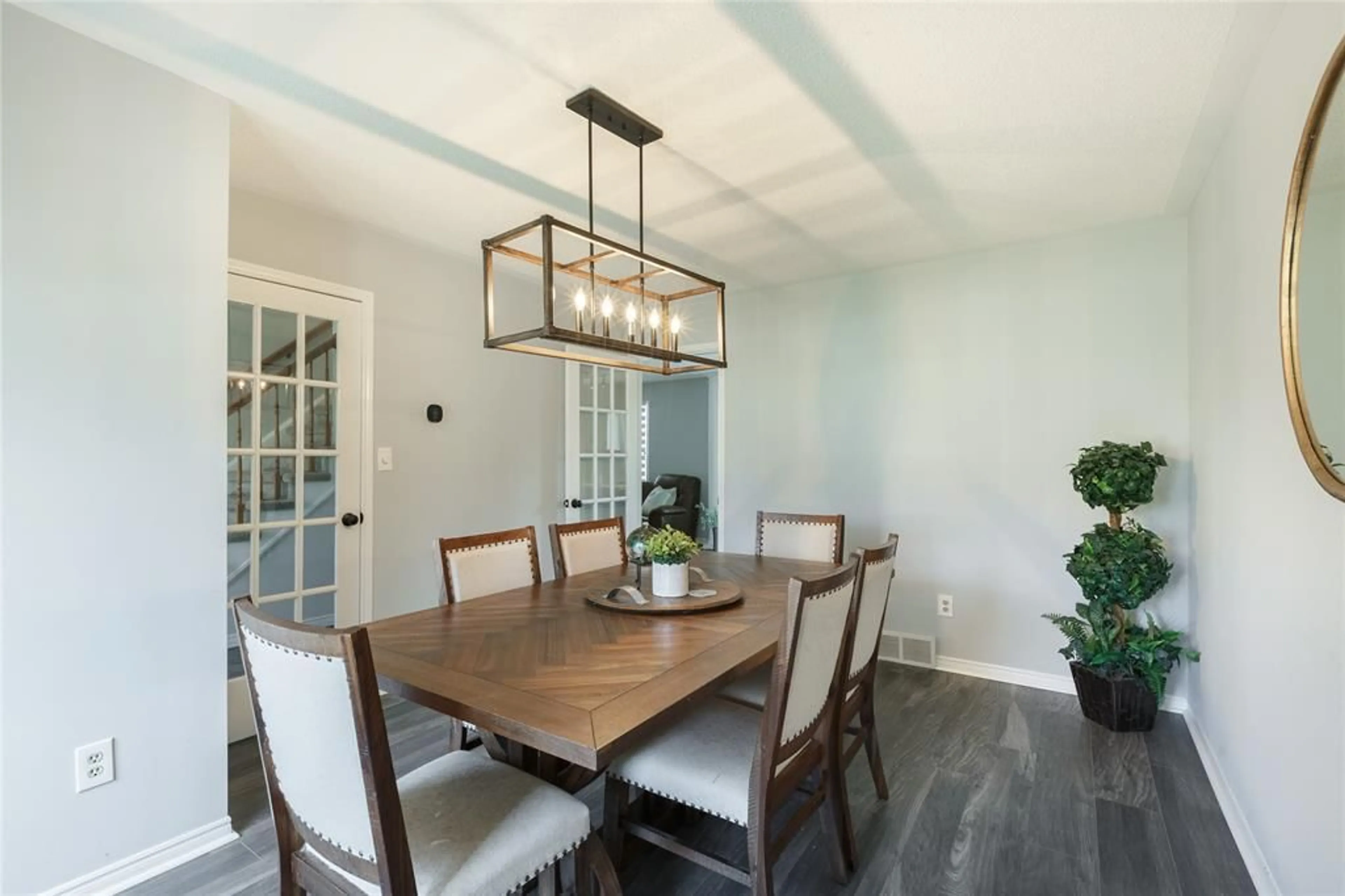 Dining room, unknown for 134 CONESTOGA Dr, Sarnia Ontario N7S 5V9